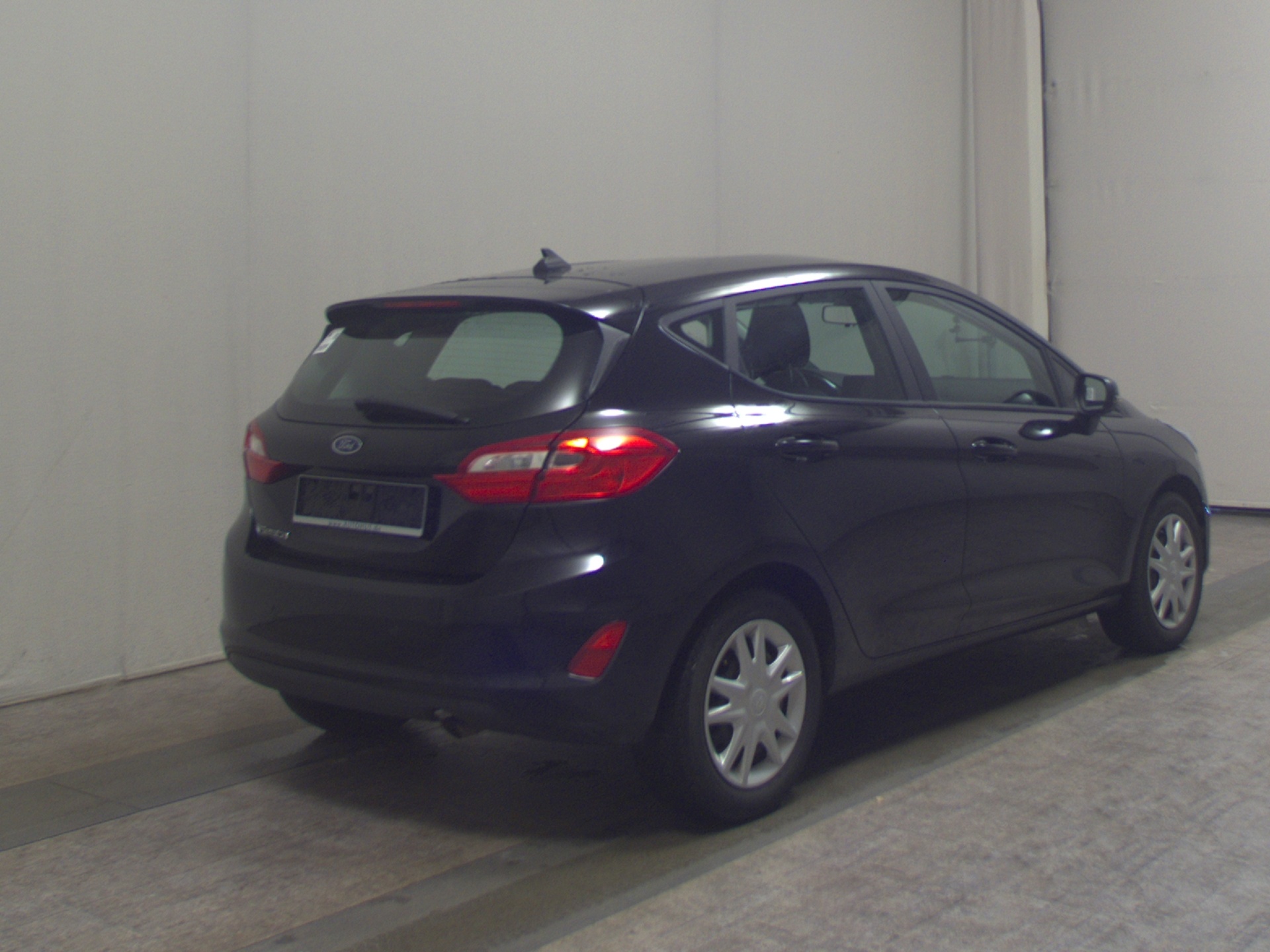 Ford Fiesta 1.0 EB Cool&Connect Navi LED Tempomat PDC 4