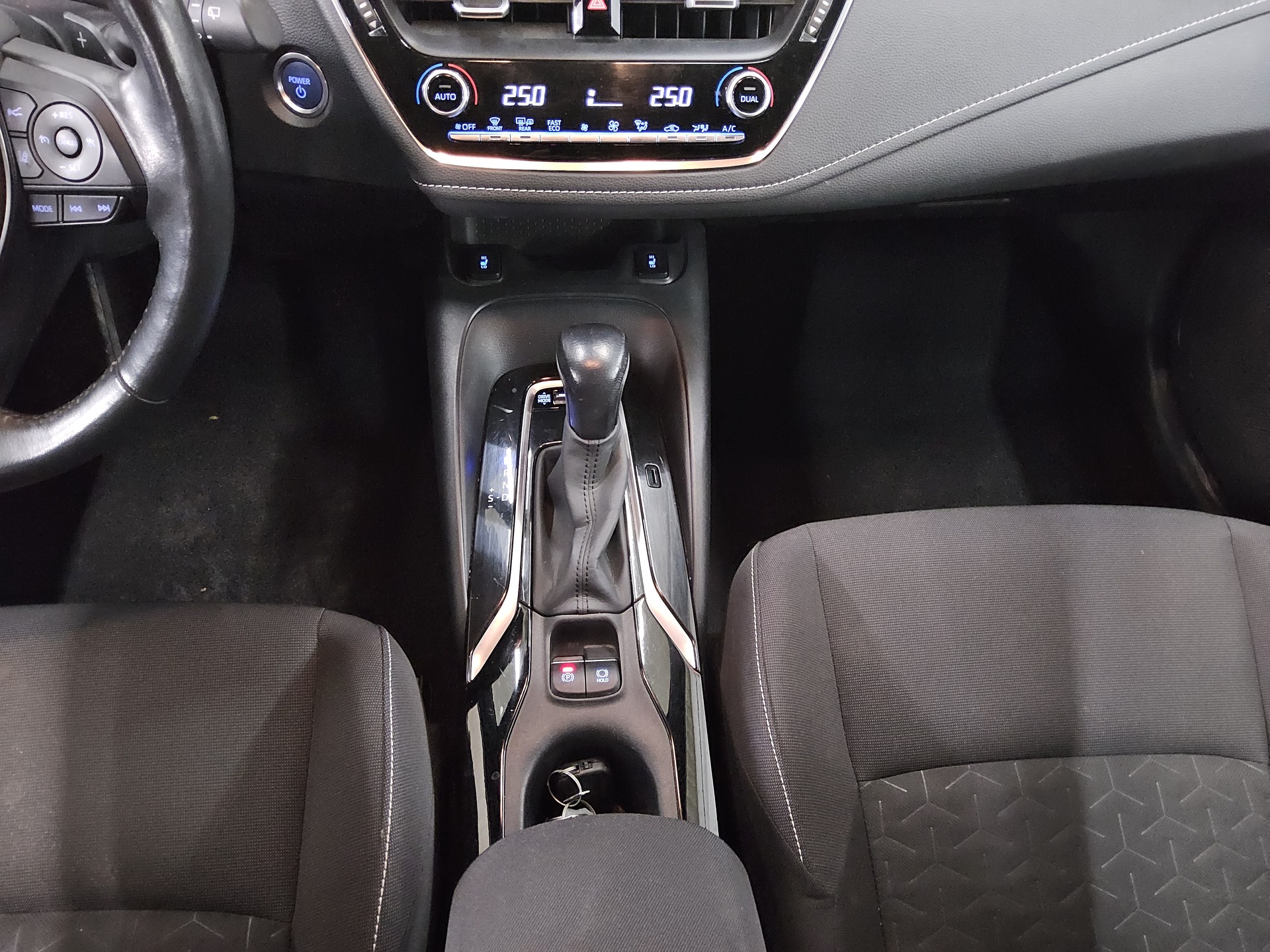 Toyota Corolla Touring Sports 2.0 Edition Navi LED RFK 6