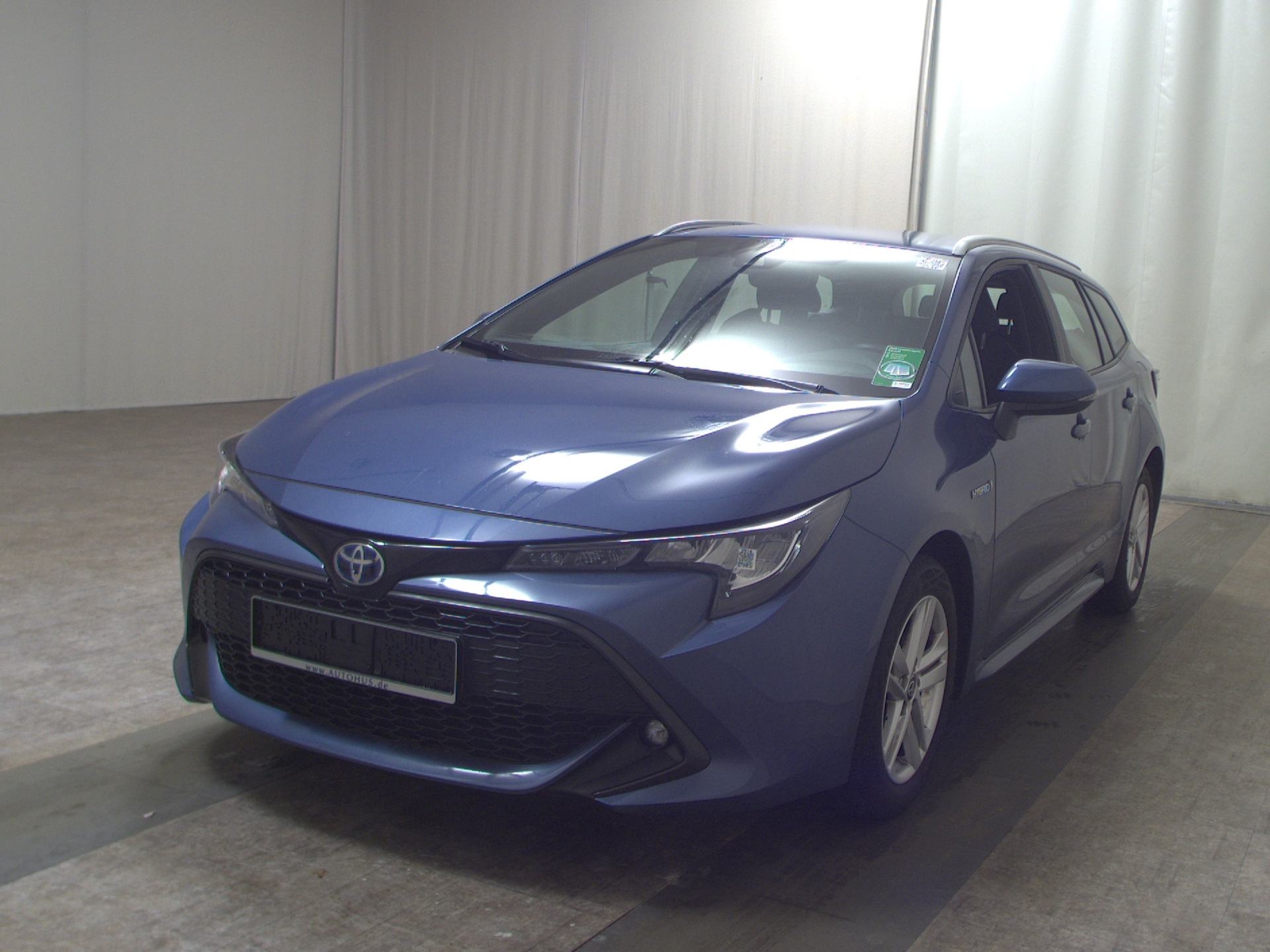 Toyota Corolla Touring Sports 2.0 Hybrid Edition Navi 2