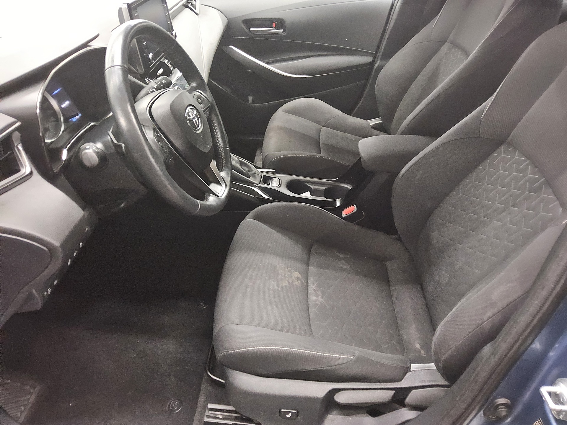 Toyota Corolla Touring Sports 2.0 Hybrid Edition Navi 8