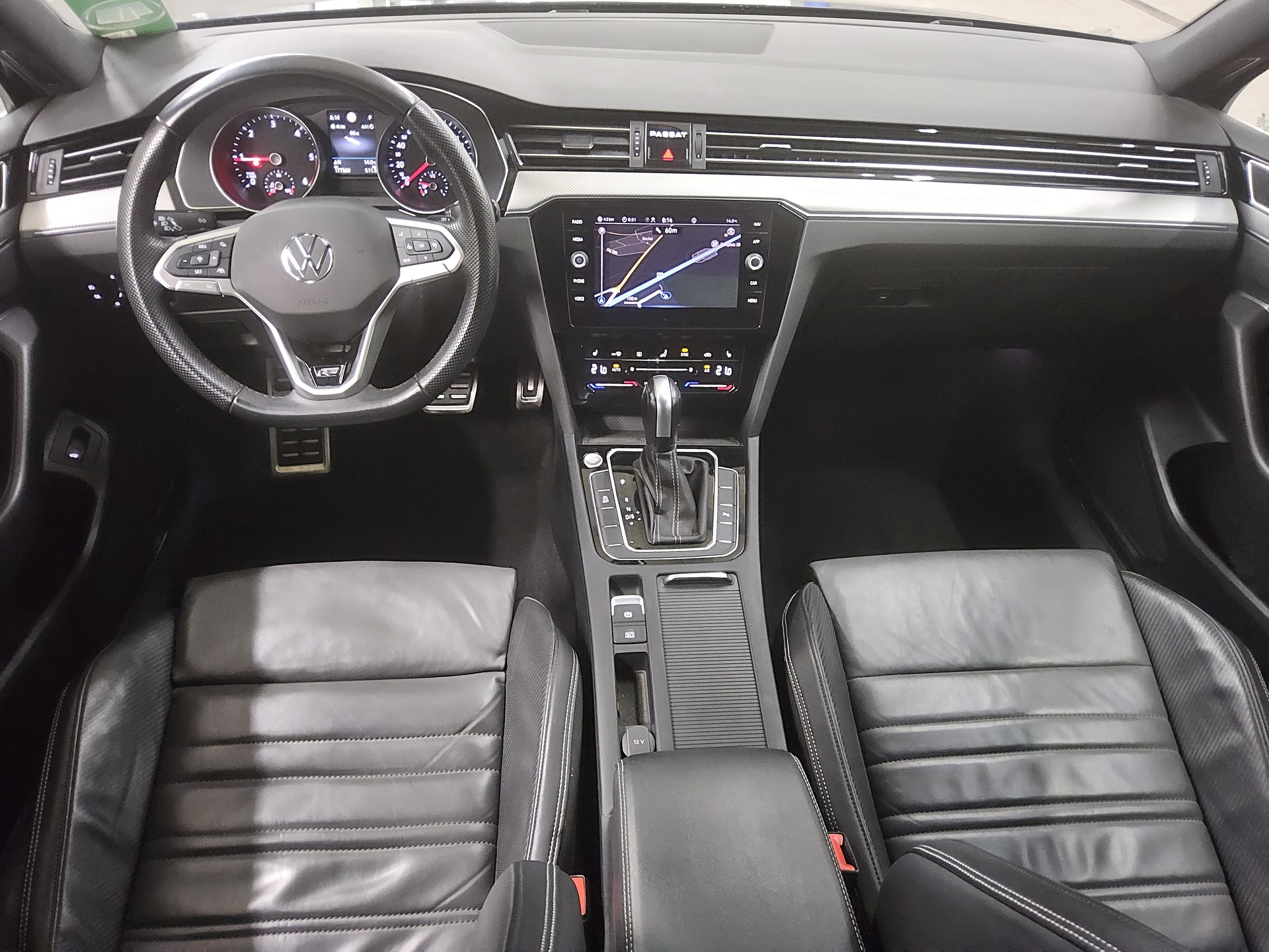 Volkswagen Passat Var. 2.0 TDI R-Line Navi Matrix AHK H/K 5