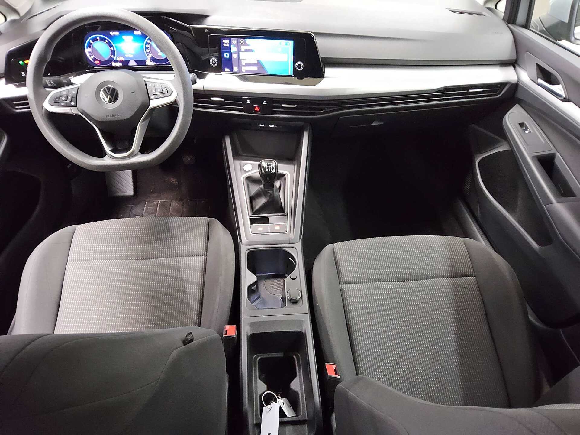 Volkswagen Golf-8 Var. 2.0 TDI LED AID 5