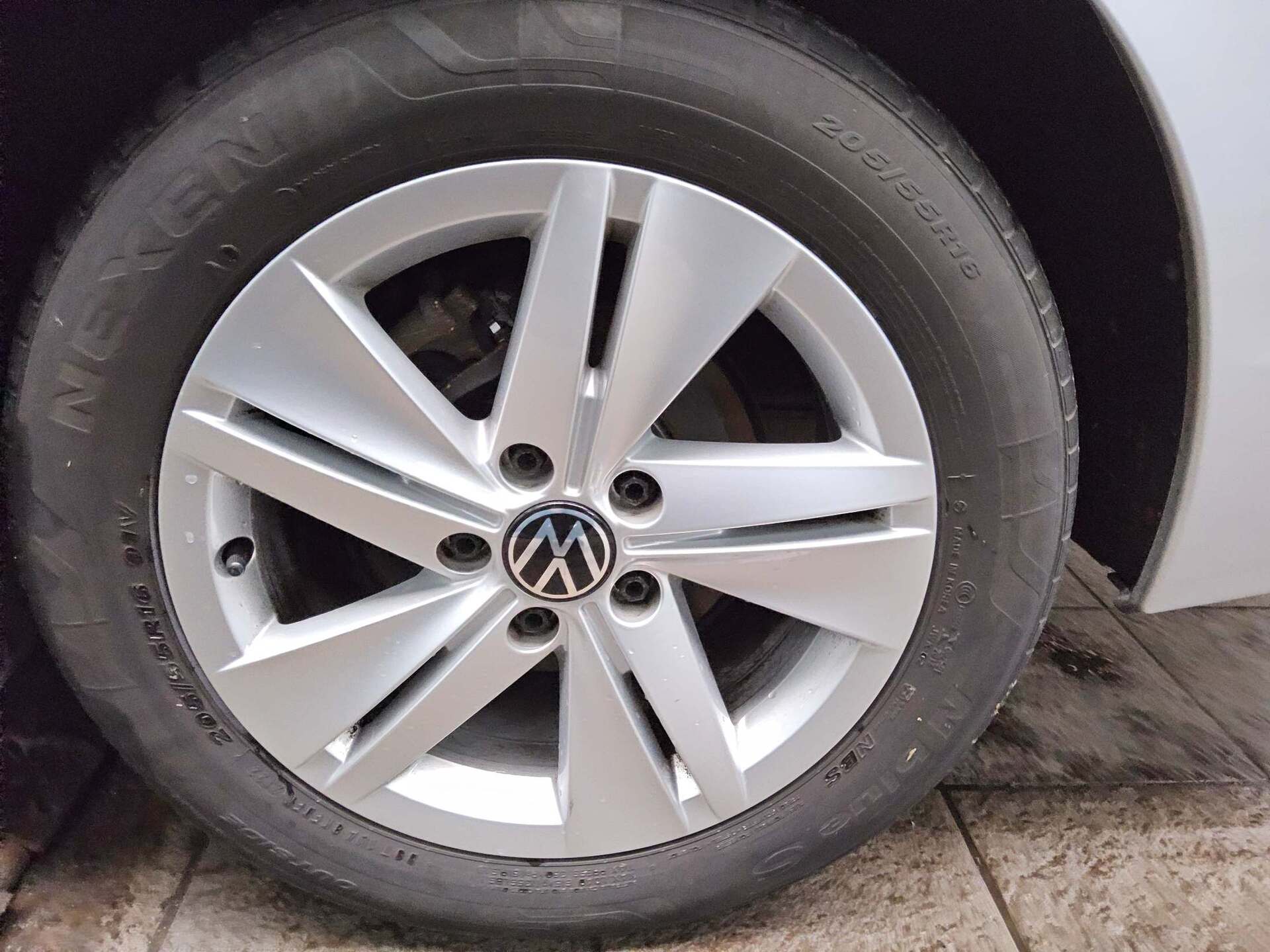 Volkswagen Golf-8 Var. 2.0 TDI LED AID 11