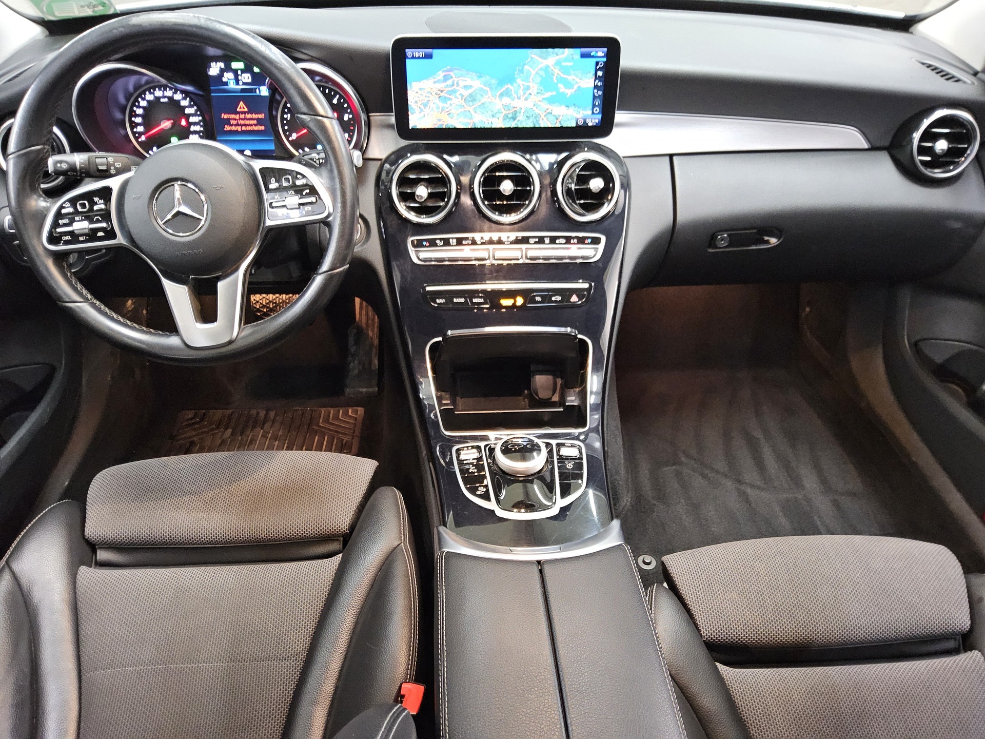 Mercedes-Benz C 300 T de Avantgarde T-Leder Navi LED AHK PDC 5