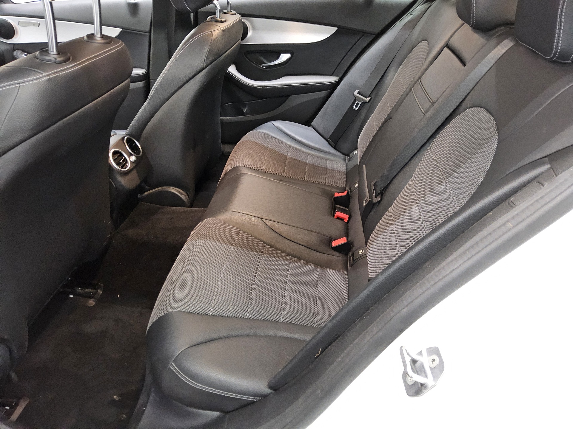 Mercedes-Benz C 300 T de Avantgarde T-Leder Navi LED AHK PDC 13