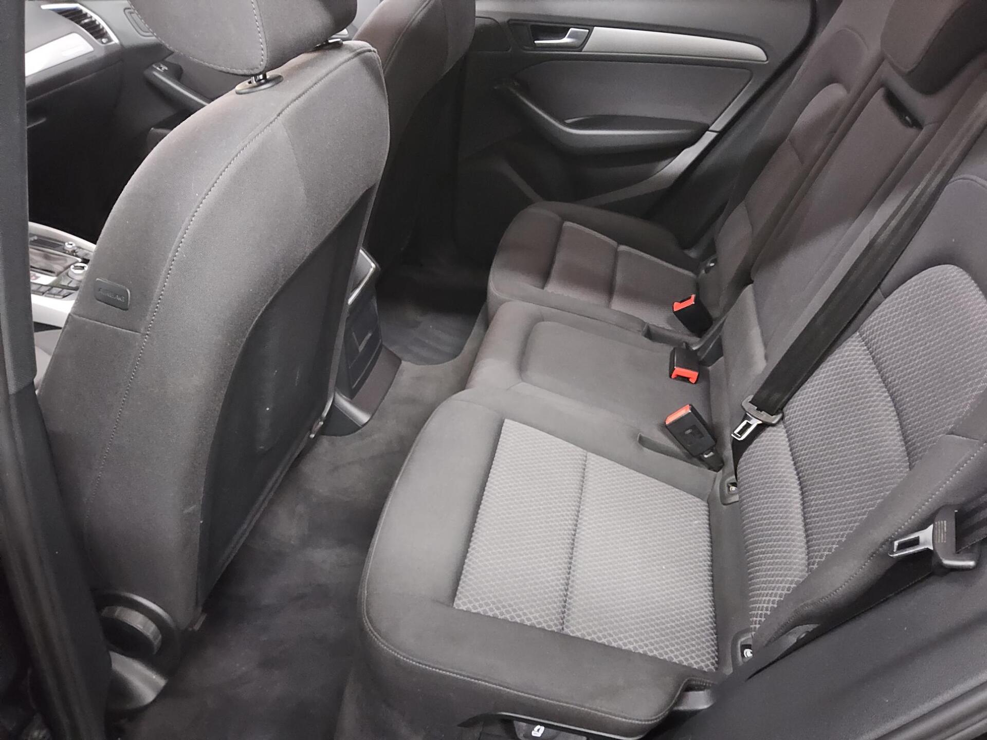 Audi Q5 2.0 TDI Qu. Navi Xenon Pano HU 05/27 Shz PDC 13