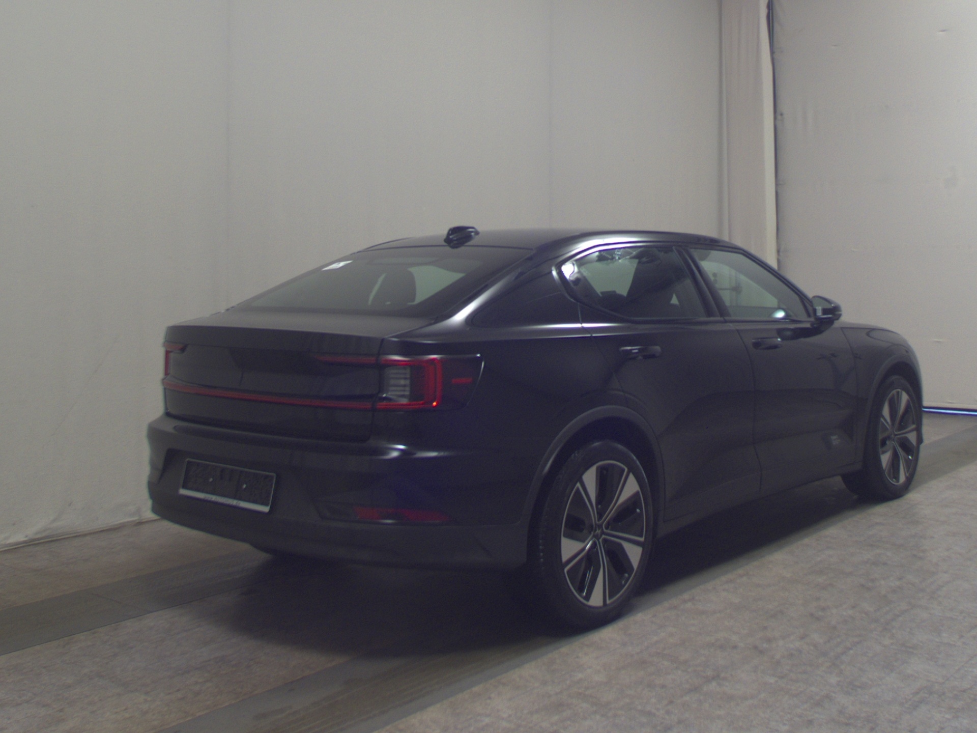 Polestar 2 Standard Range Navi LED Rückfahrkamera BT 4