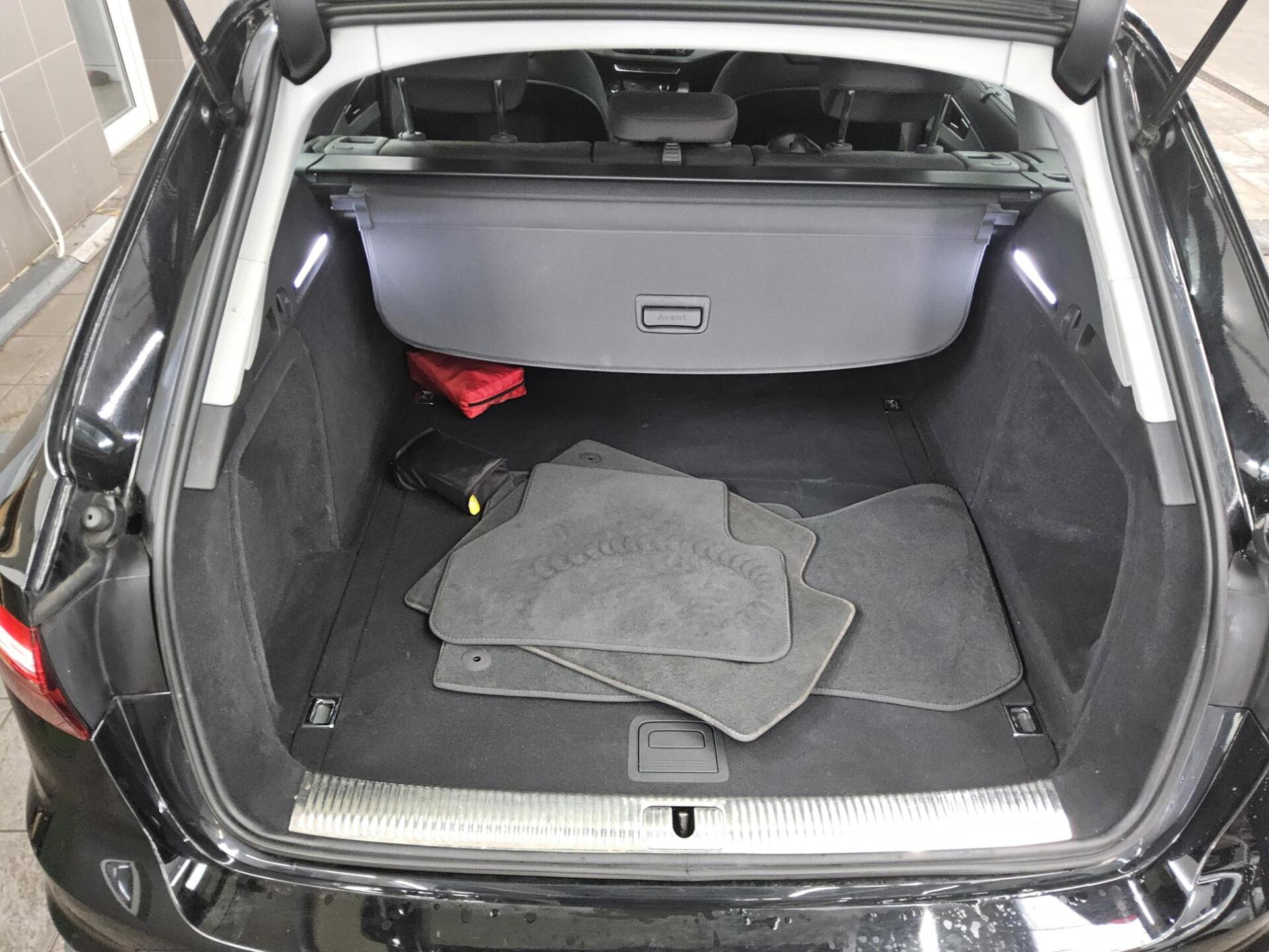 Audi A4 Avant 2.0 TDI Navi Plus LED SHZ PDC Tempomat 11