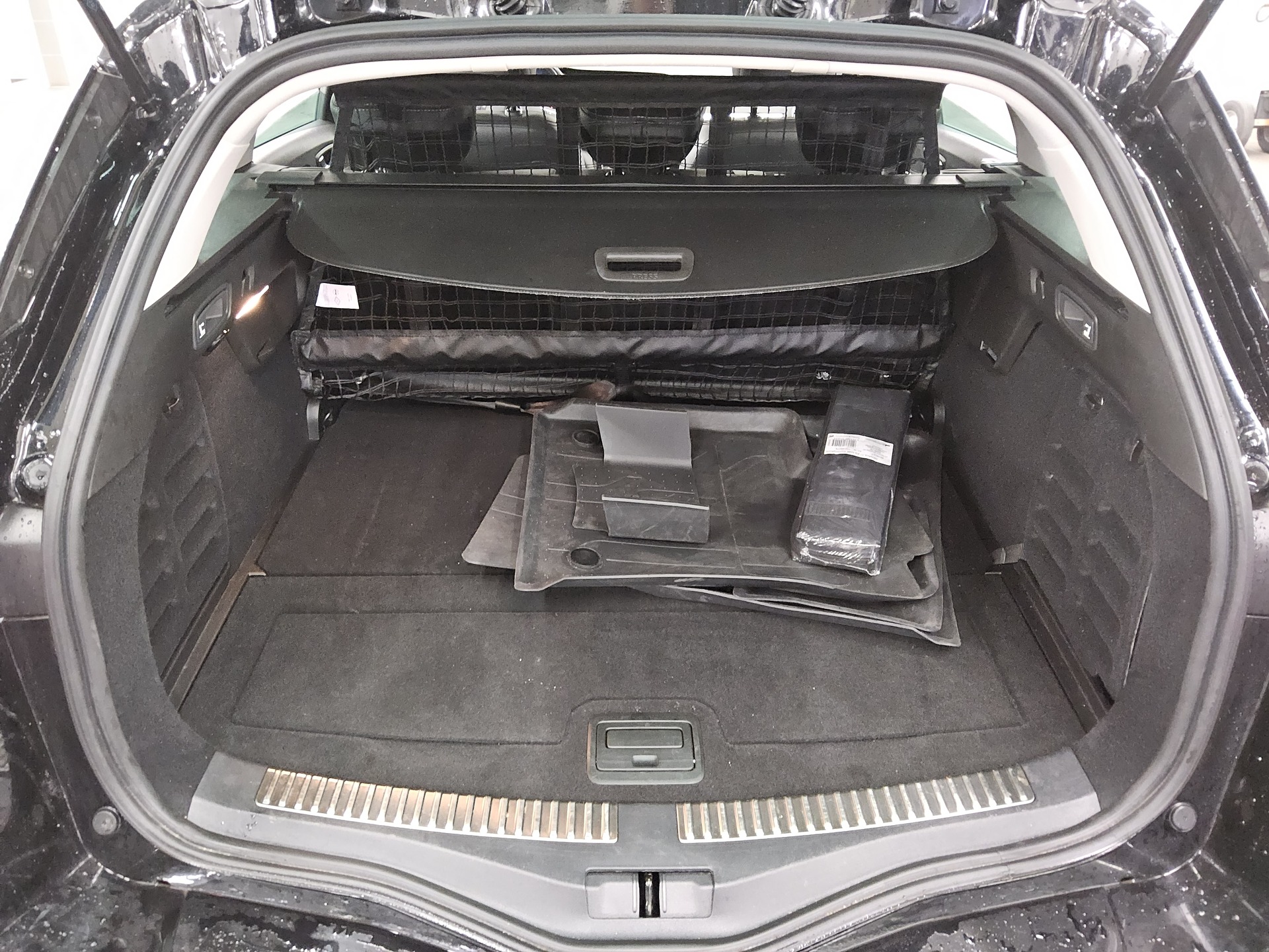 Renault Megane Grandtour 1.5 BLUE dCi Intens Navi LED 12