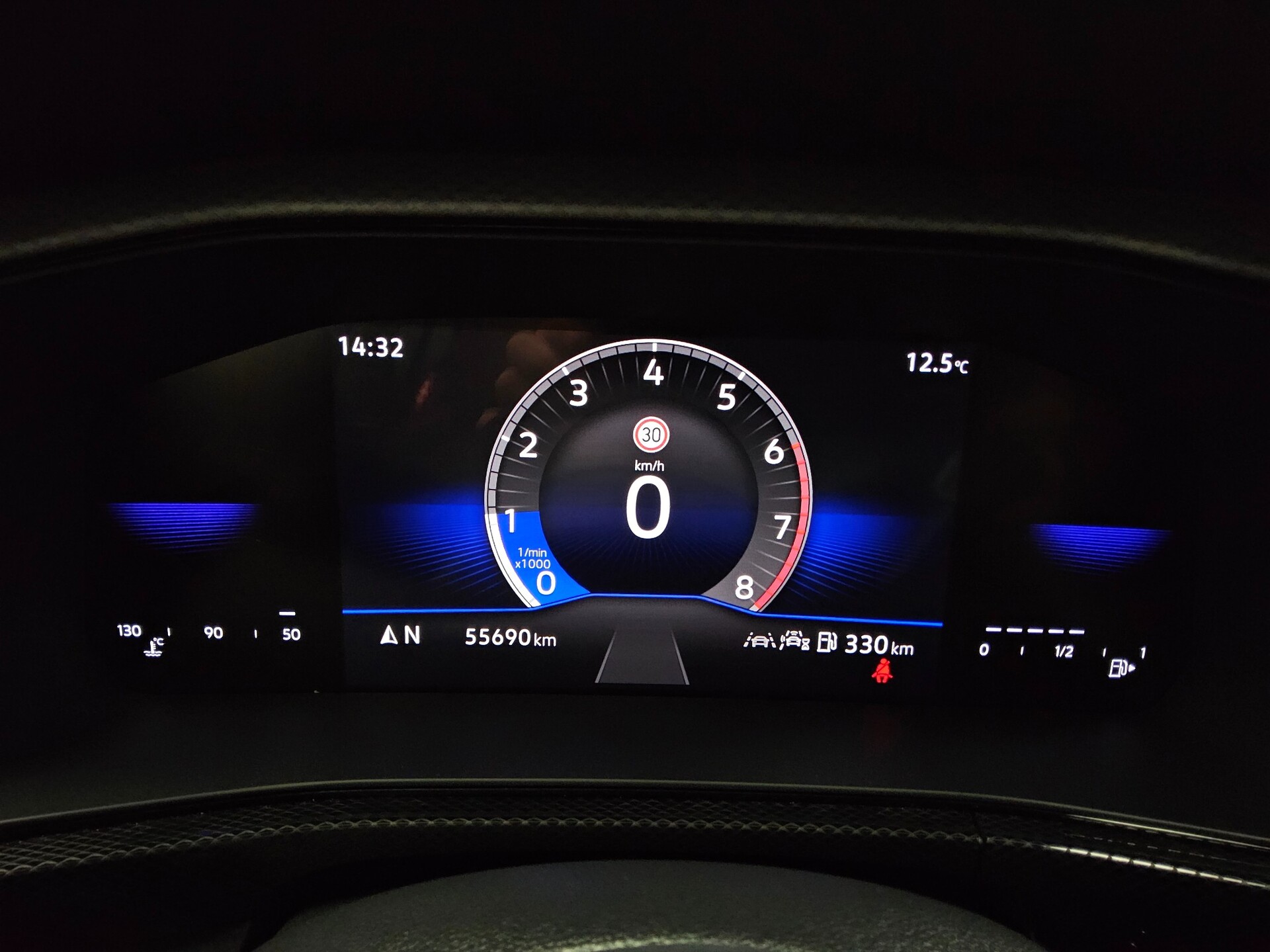 Volkswagen T-Cross 1.0 TSI Life Navi DC LED PDC Shz ACC 8