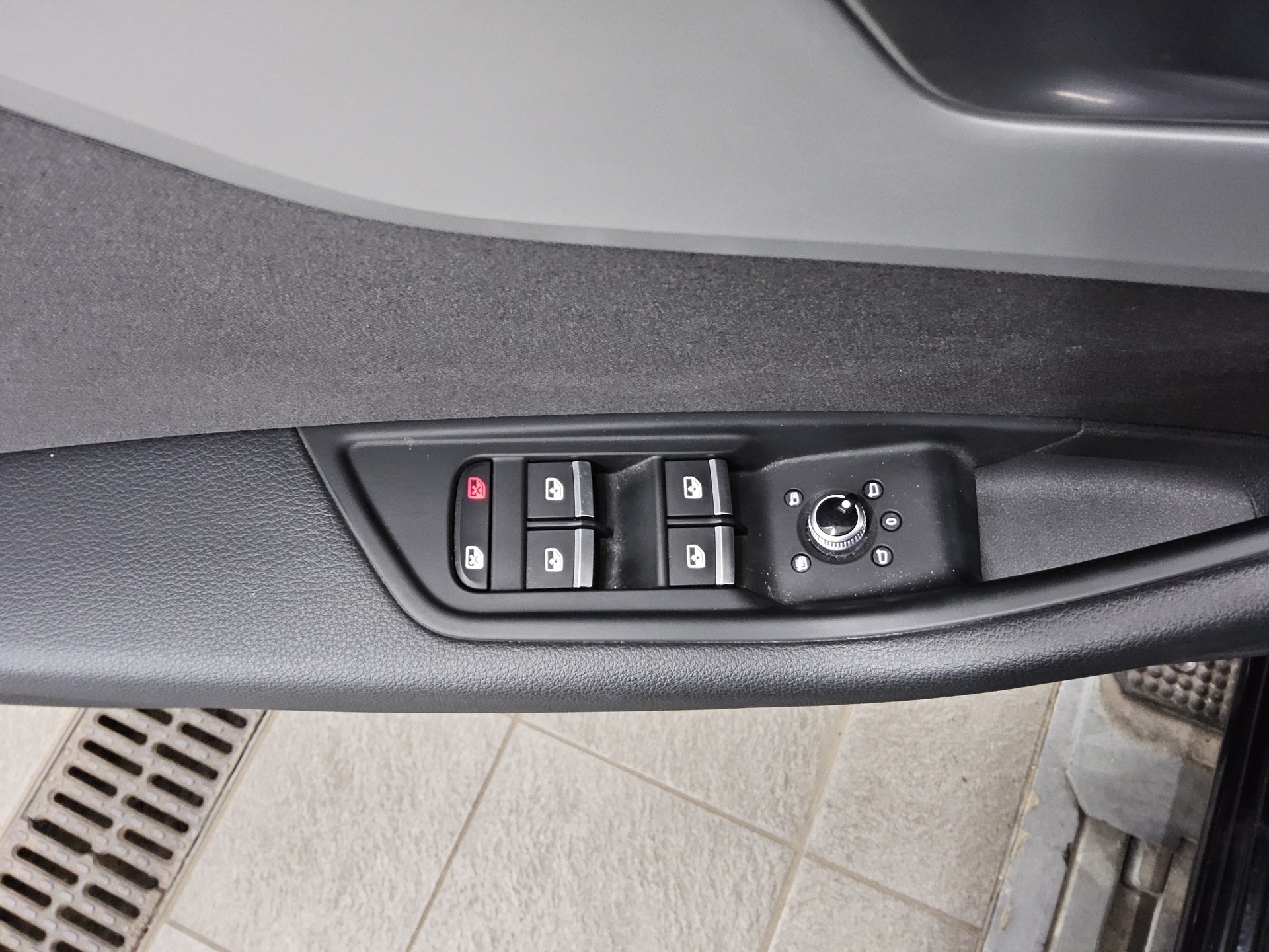 Audi A4 Avant 35 TDI advanced Navi+ LED Virtual ACC 10