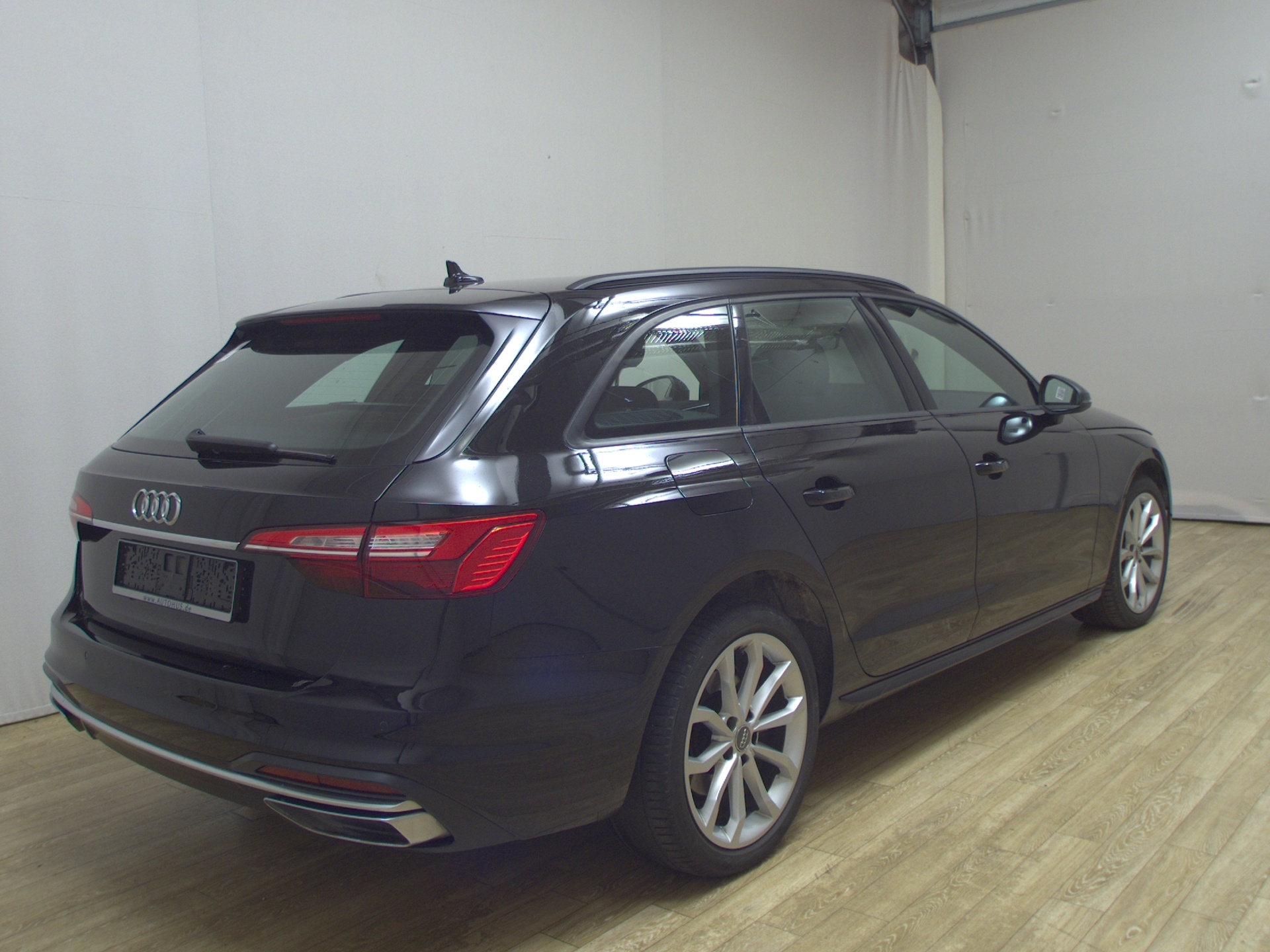 Audi A4 Avant 35 TDI advanced Navi+ LED Virtual ACC 4