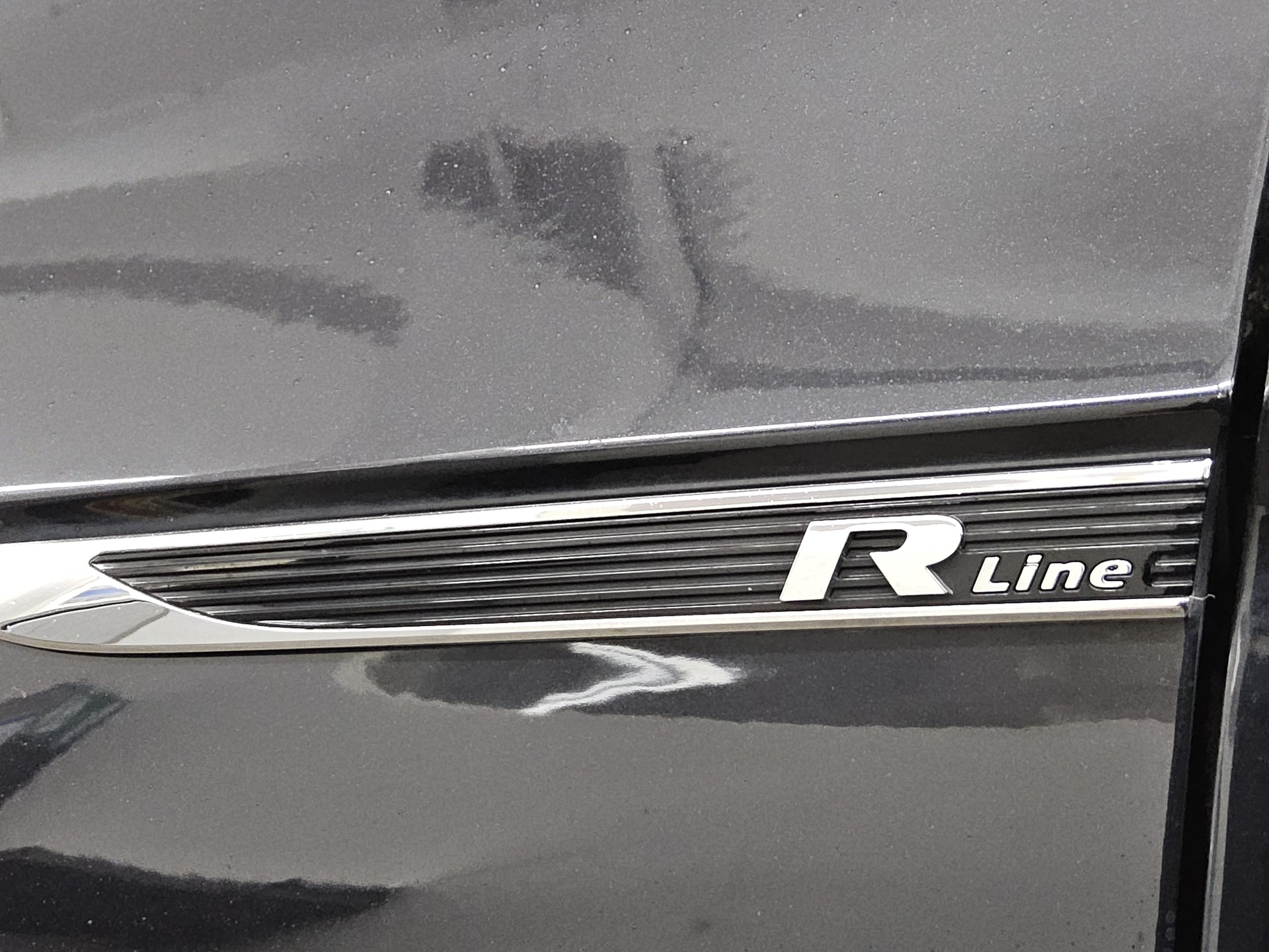 Volkswagen Passat Var. 2.0 TDI R-Line Navi LED RFK AHK 11