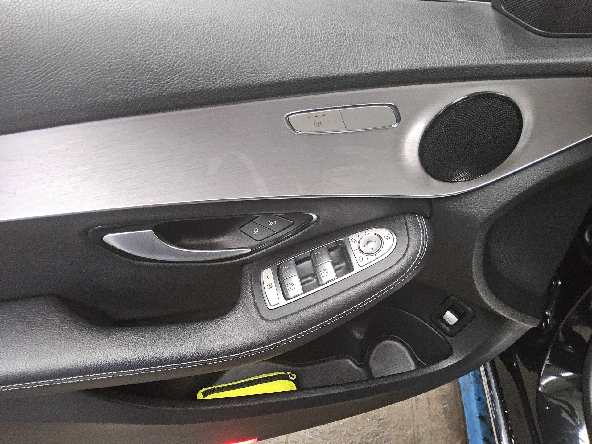 Mercedes-Benz C 300 T de Avantgarde Multibeam Widescreen Sound 10