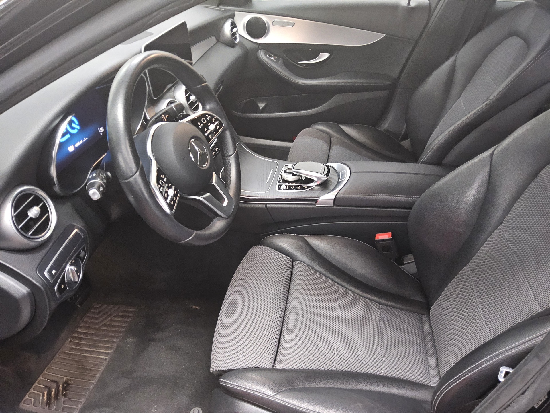 Mercedes-Benz C 300 T de Avantgarde Multibeam Widescreen Sound 9