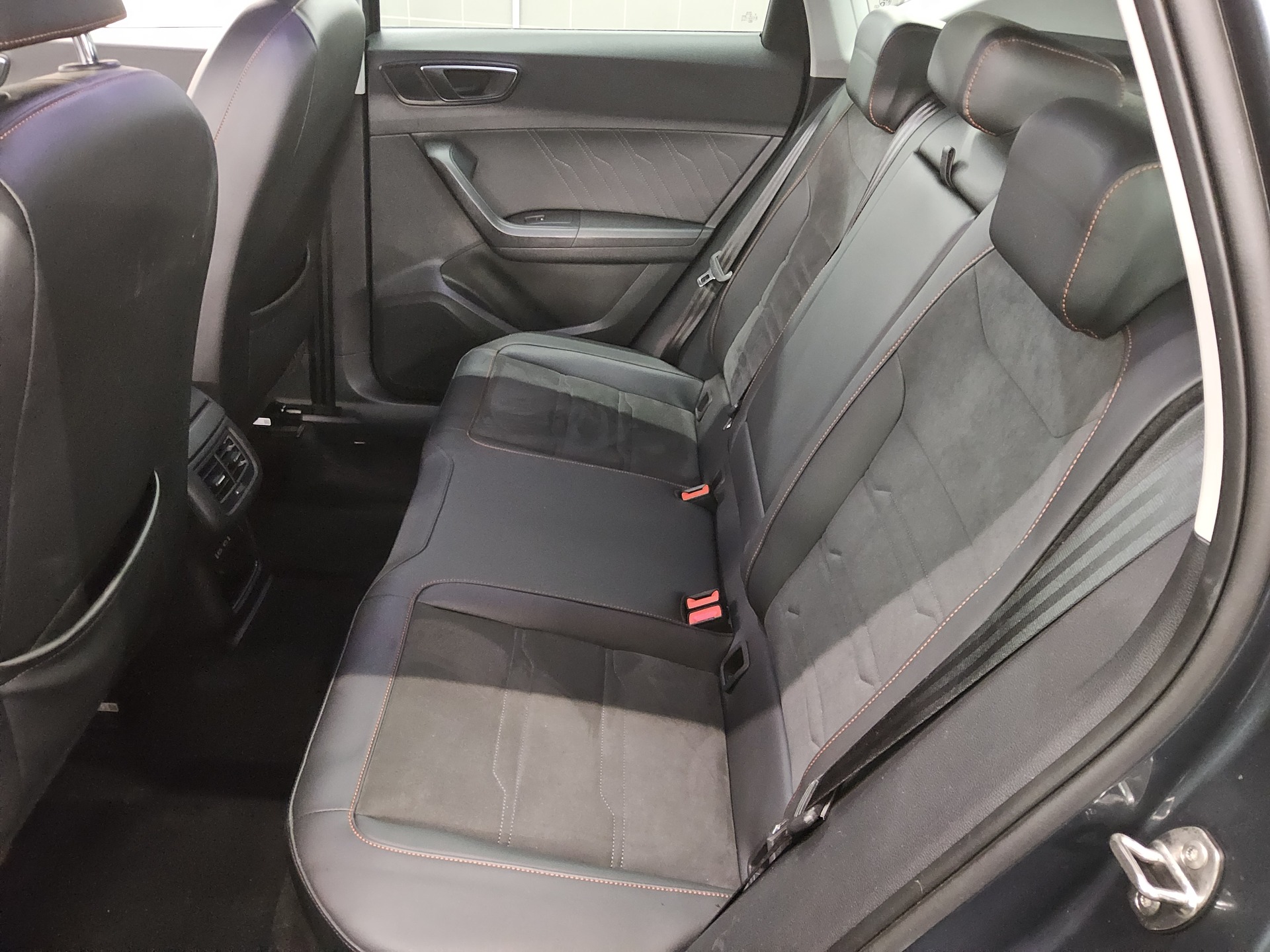 Seat Ateca 2.0 TDI FR-Line Navi LED Alcantara ACC AHK 13