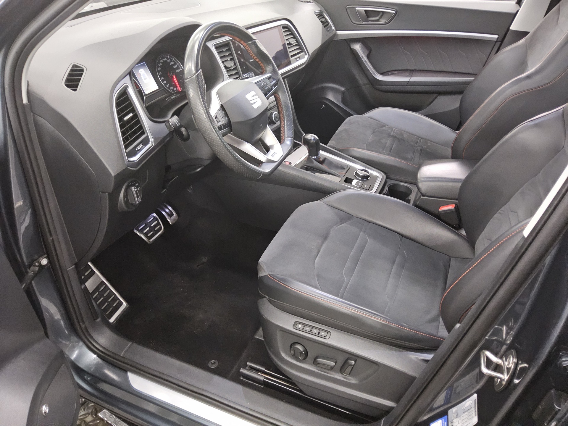 Seat Ateca 2.0 TDI FR-Line Navi LED Alcantara ACC AHK 8