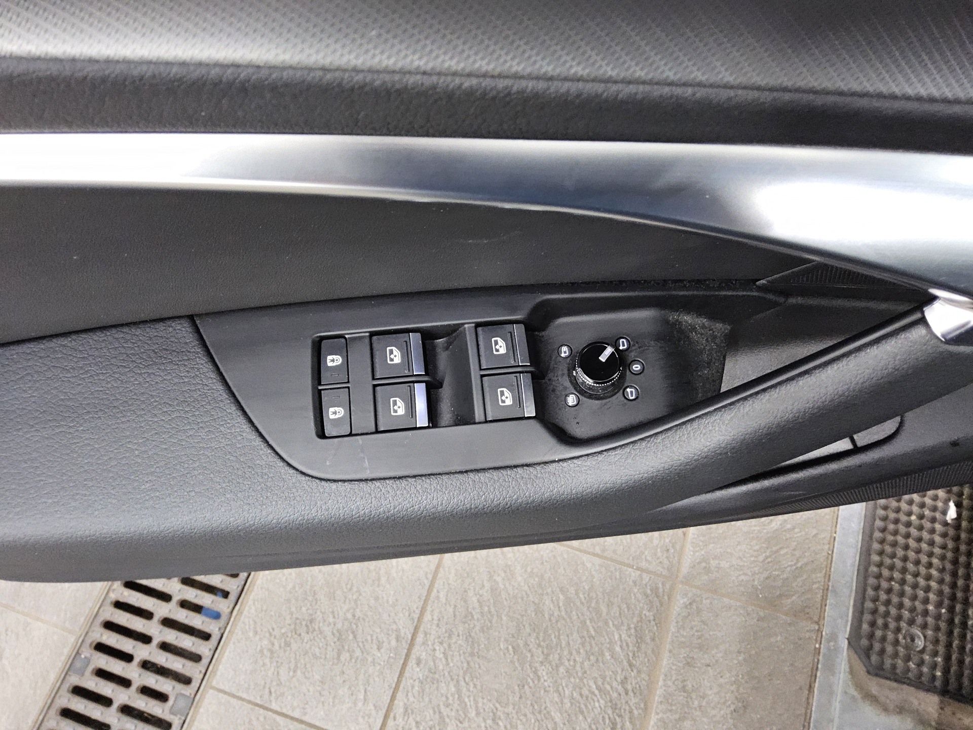 Audi A6 Avant 40 TDI design Nav LED vc Pano ACC Sound 10