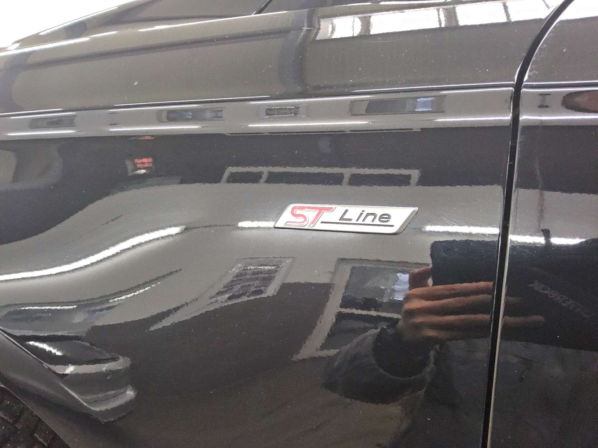 Ford Mondeo 2.0 EB ST-Line Navi LED Shz Pano PDC 11