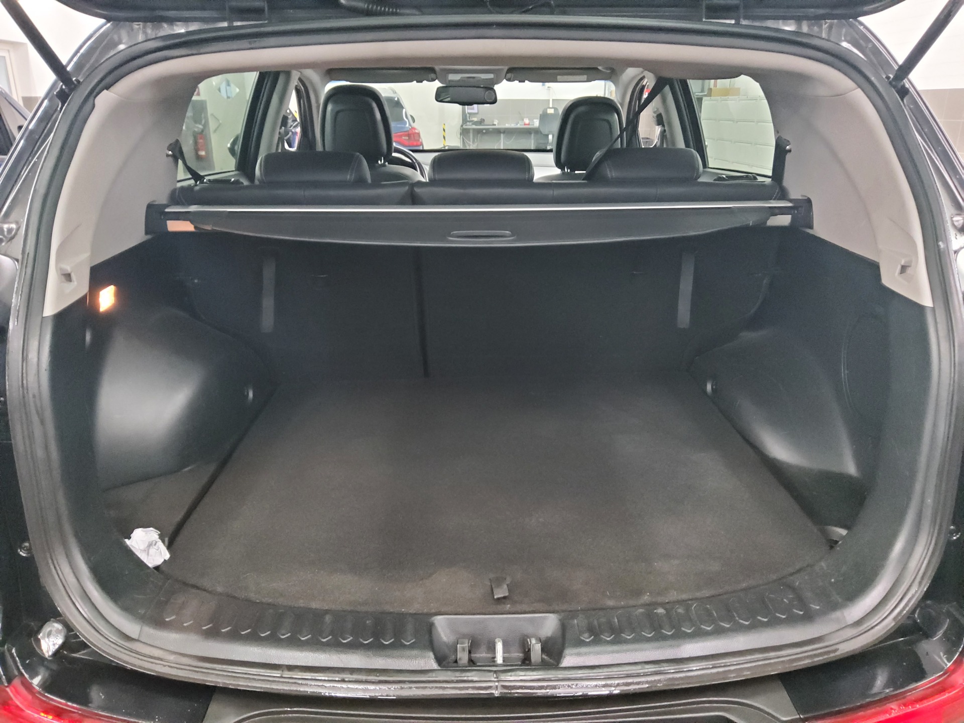 Kia Sportage 2.0 CRDI 4WD Leder AHK Navi GSD RfK Shz 11