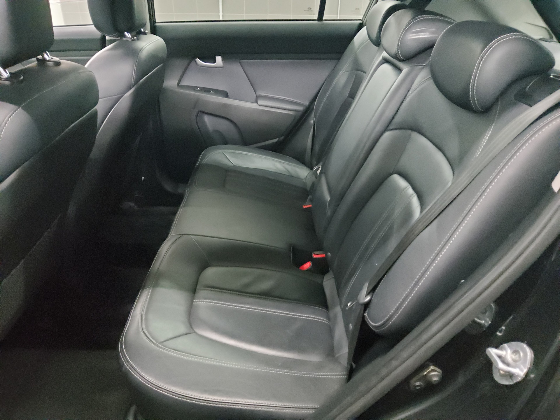 Kia Sportage 2.0 CRDI 4WD Leder AHK Navi GSD RfK Shz 13