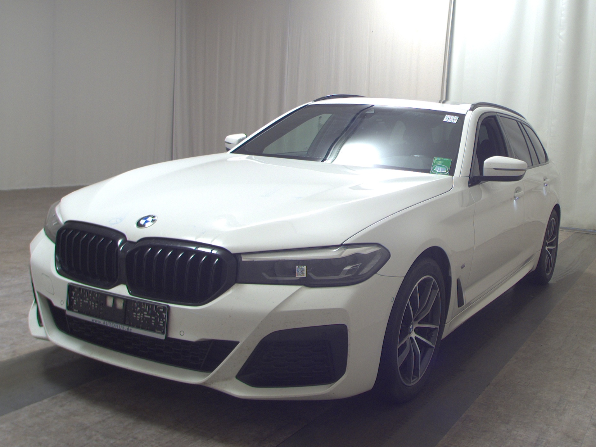 BMW 520dA Touring M-Sport Leder LC Pro Pano HiFi Ahk 2