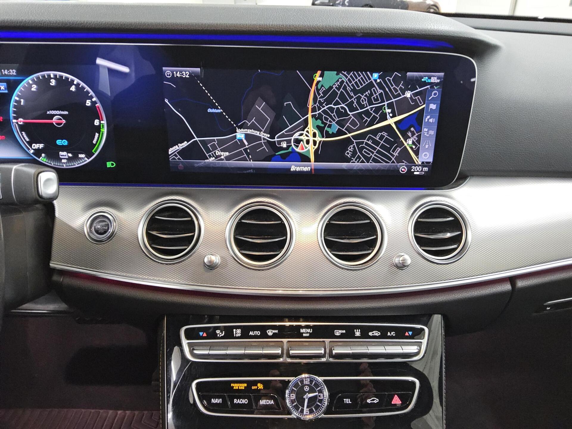 Mercedes-Benz E 300 T de Avantgarde Navi LED Widescrn RFK PDC 7