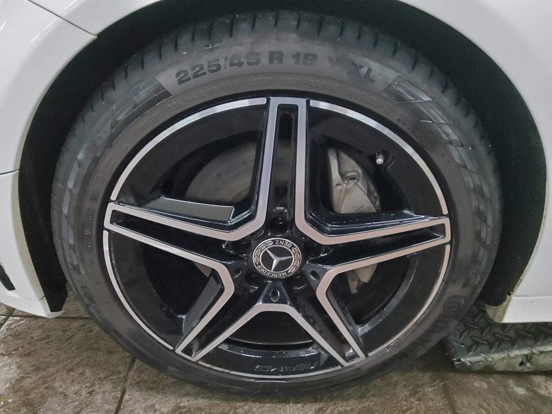 Mercedes-Benz C 220 T d AMG-Line Night Widescreen Navi LED 11