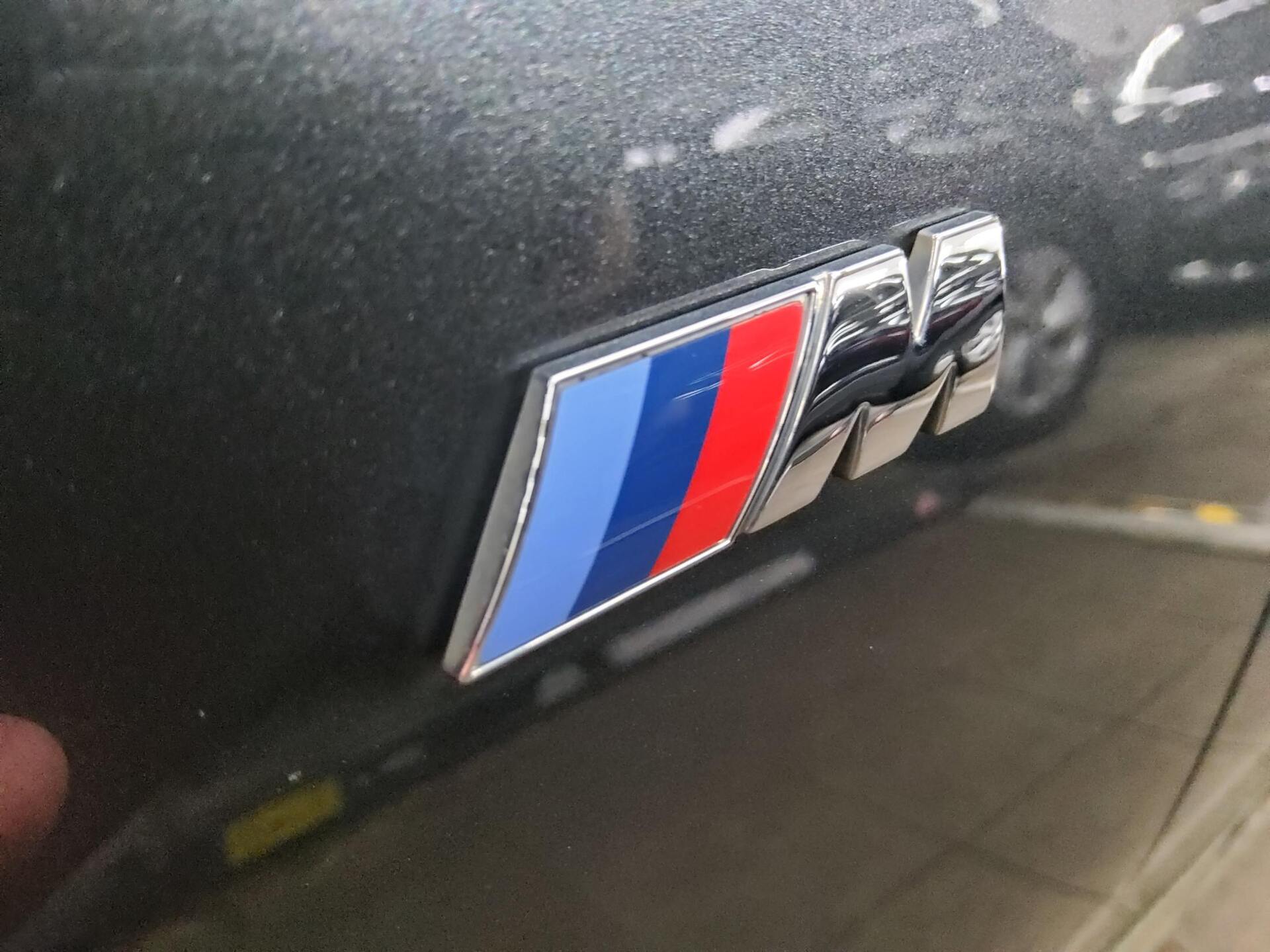 BMW 320dA Lim. M-Sport Navi LED AHK HiFi LC Pro 12