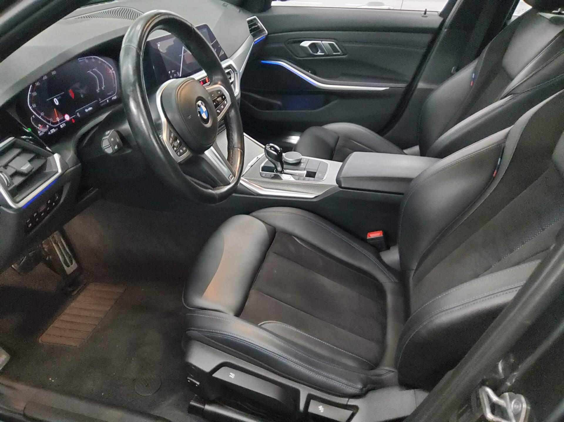 BMW 320dA Lim. M-Sport Navi LED AHK HiFi LC Pro 9