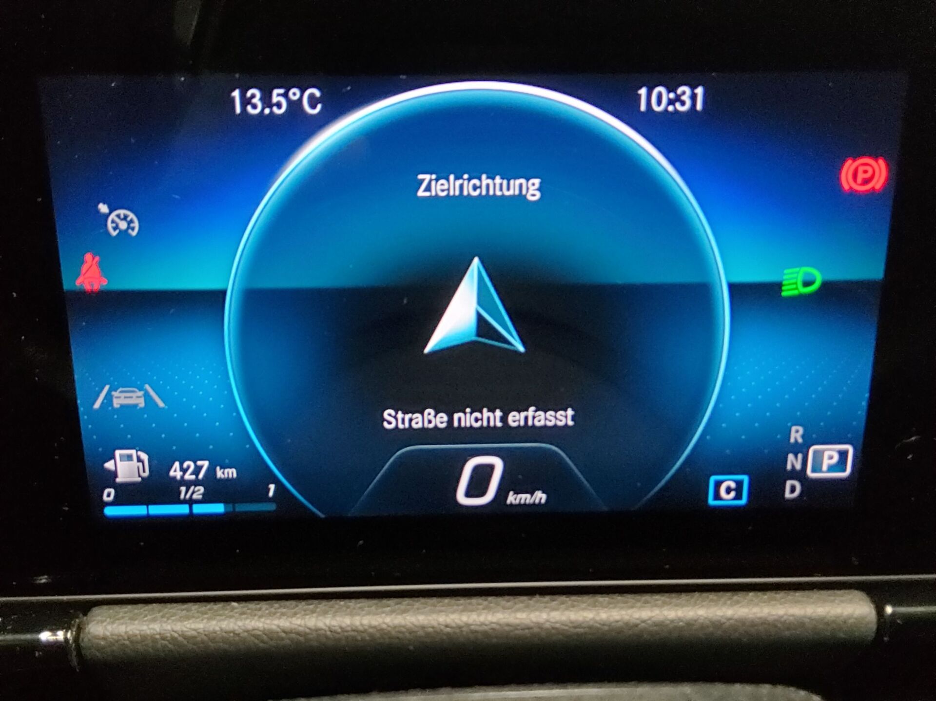 Mercedes-Benz GLA 220 d Progressive T-Leder Navi LED RKF AHK 8