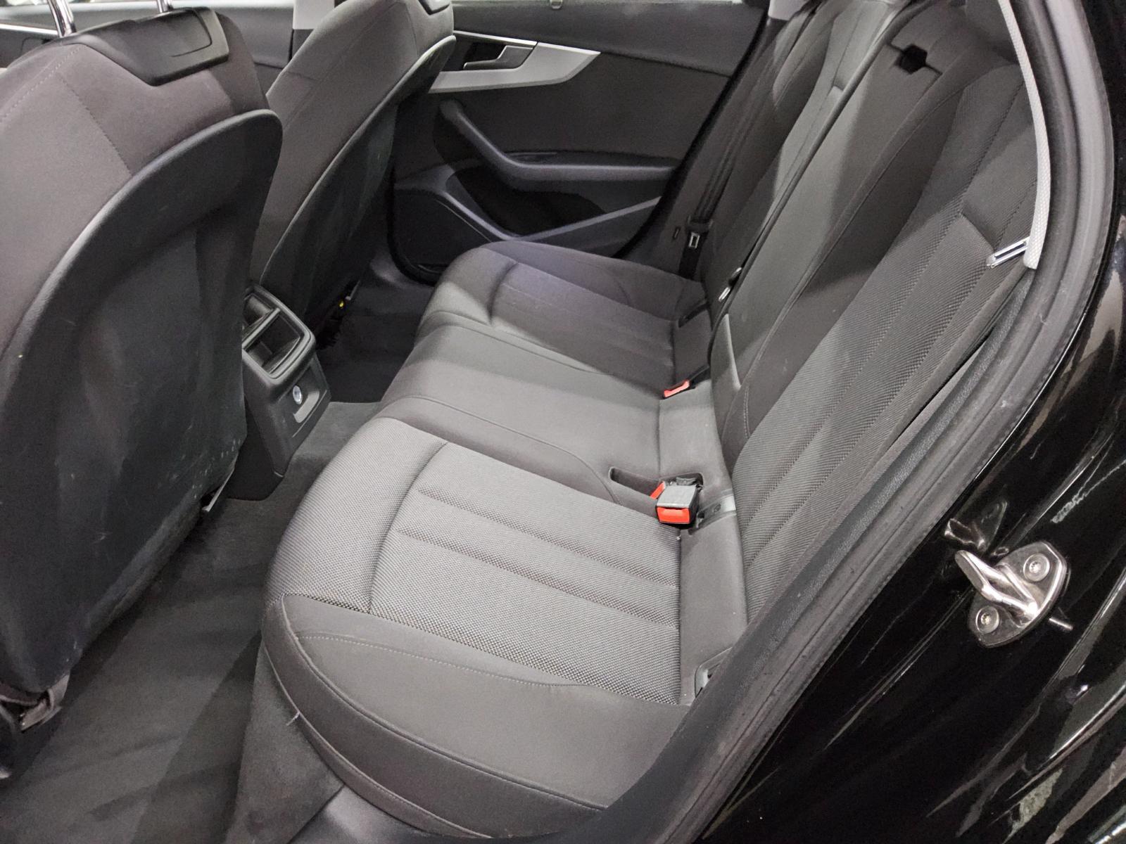 Audi A4 Avant 35 TDI Navi LED AHK PDC SHZ 13