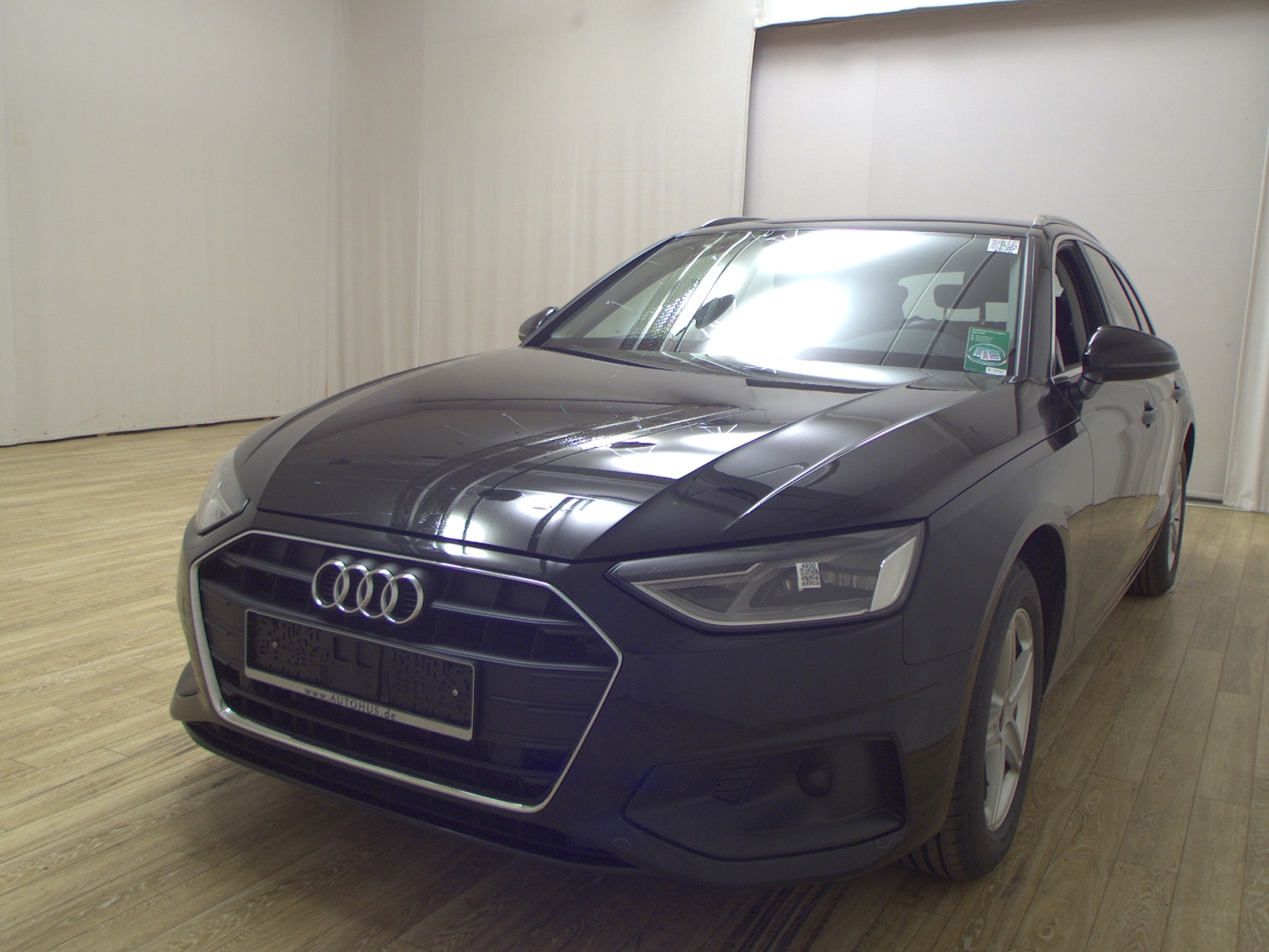 Audi A4 Avant 35 TDI Navi LED AHK PDC SHZ 2