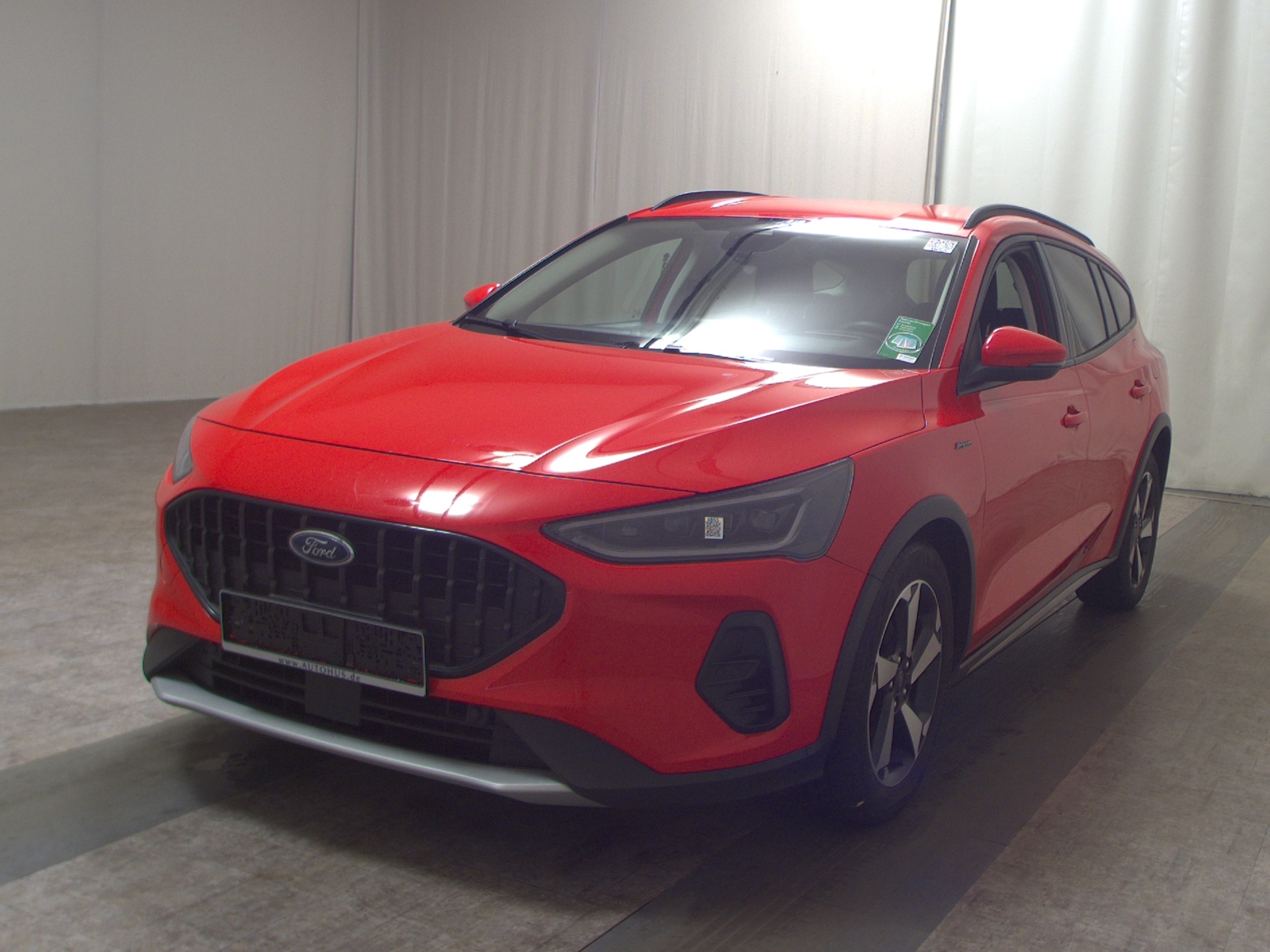 Ford Focus Turnier 1.5 EB Active Navi LED HuD B&O 2