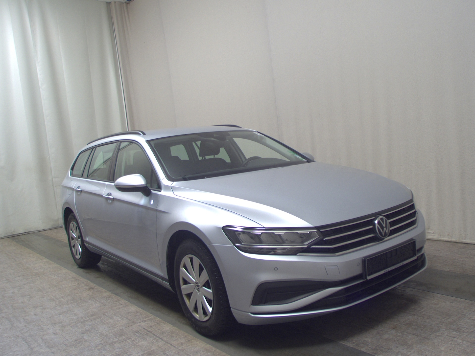 Volkswagen Passat Var. 2.0 TDI Navi LED Kamera Shz 3