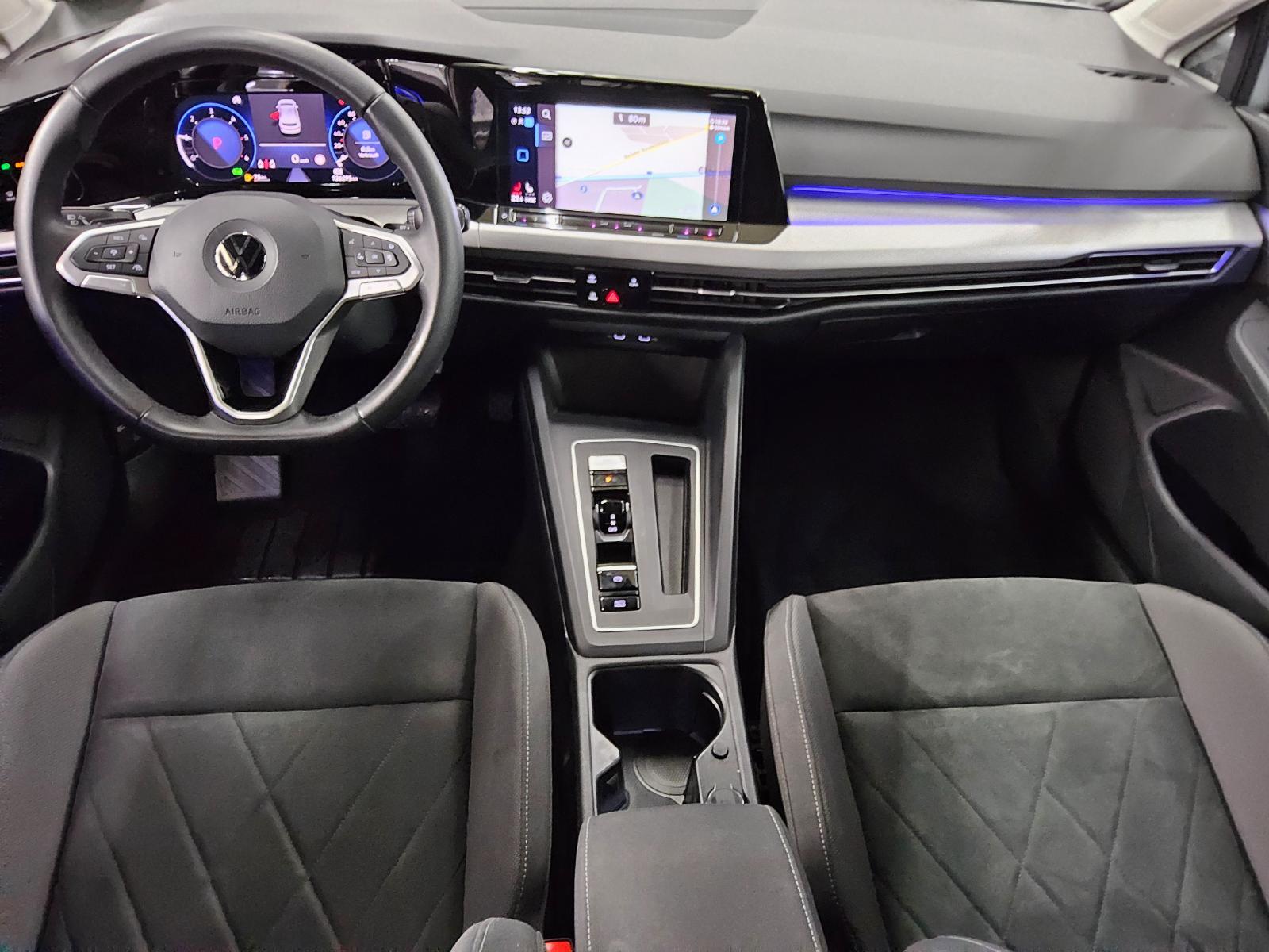 Volkswagen Golf-8 2.0 TDI Life Navi LED AID ACC PDC Shz 5