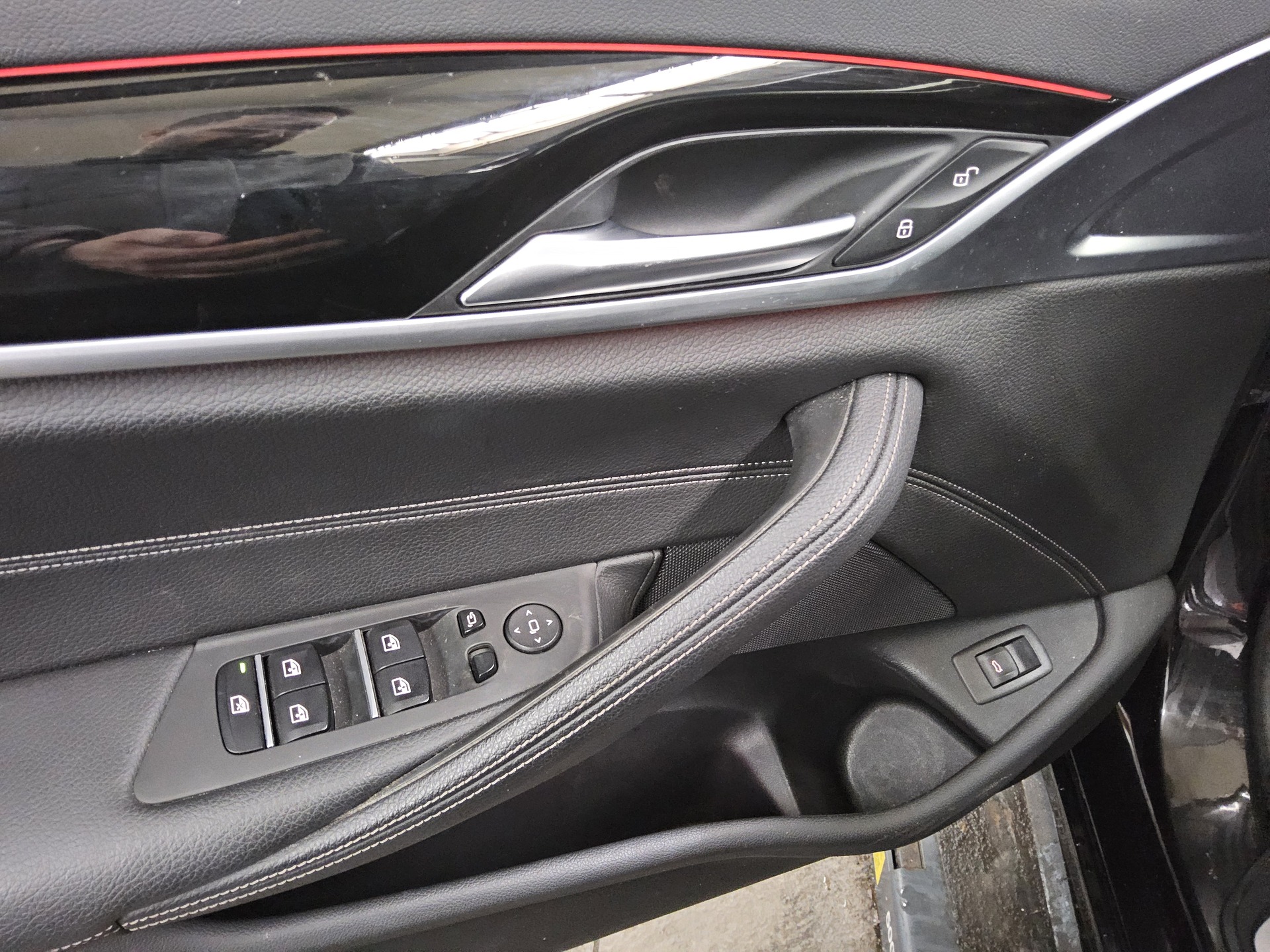 BMW 520dA Touring Sport-Line Navi LED Kamera Ahk 9