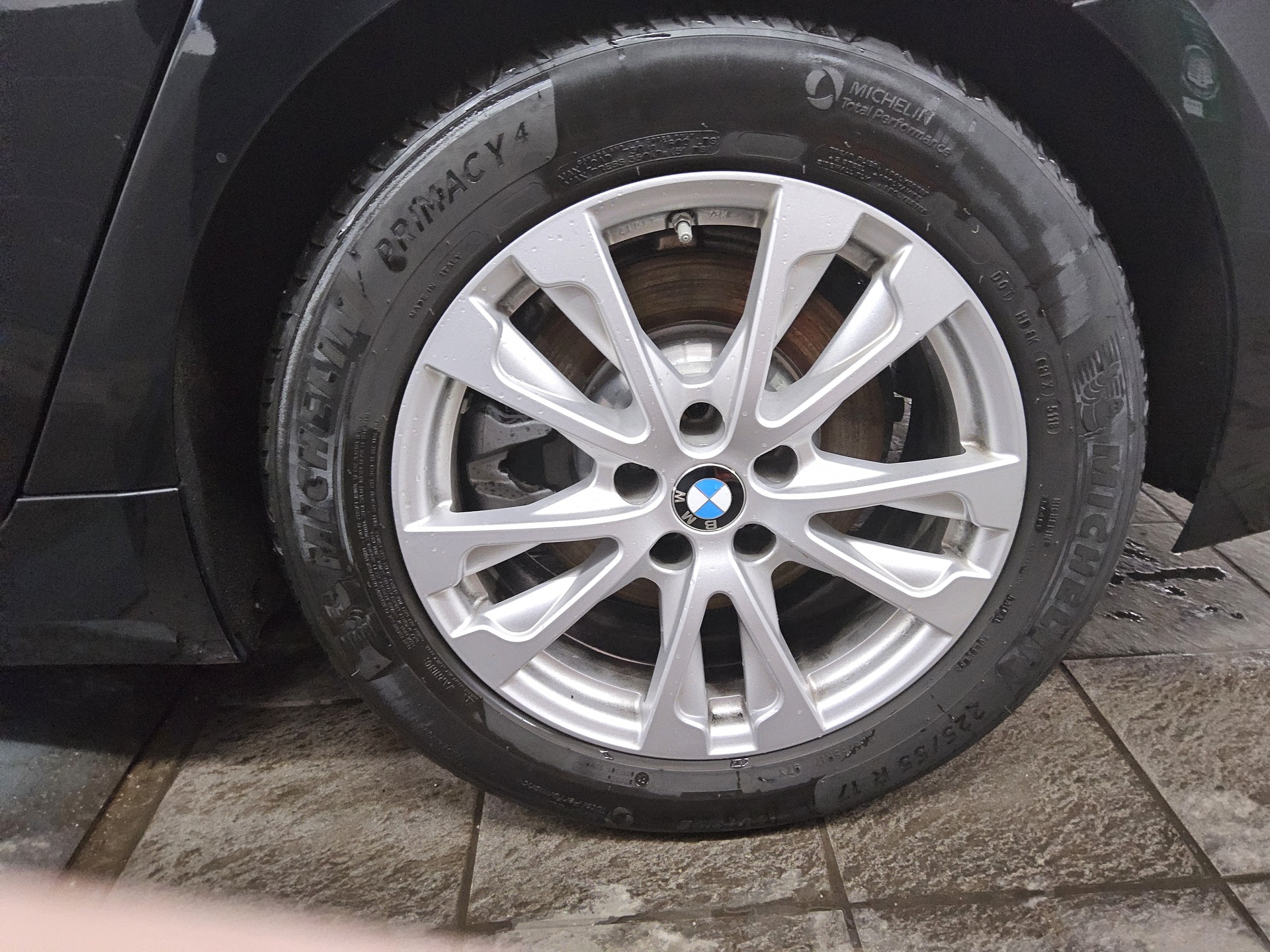 BMW 520dA Touring Sport-Line Navi LED Kamera Ahk 10