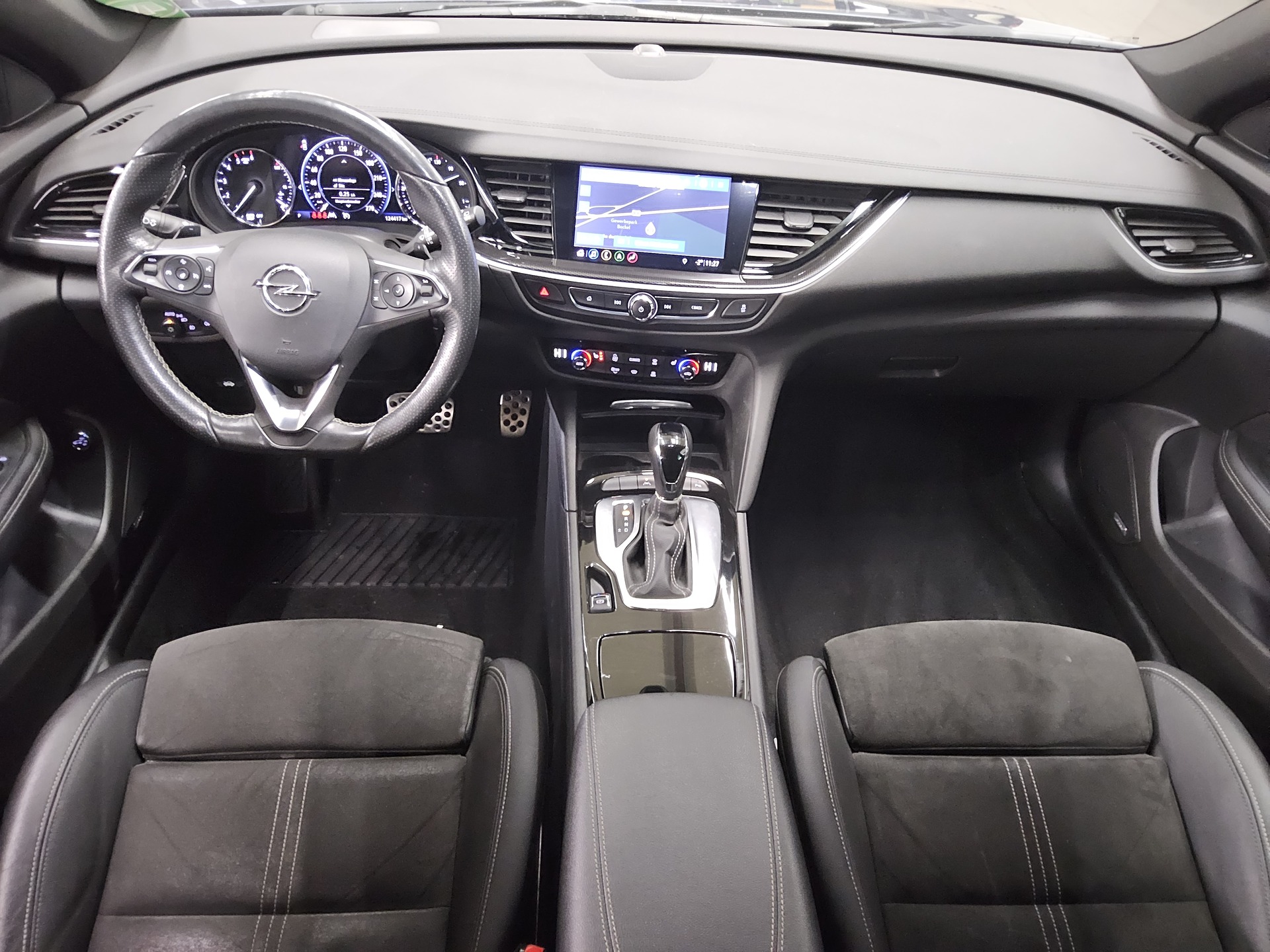 Opel Insignia ST 1.5 D Ultimate Navi BOSE LED AHK 5