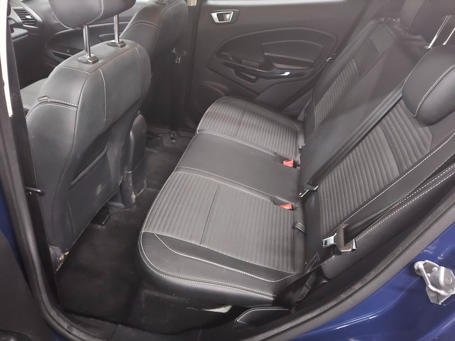 Ford EcoSport 1.0 EB Titanium LED T-Leder RFK 13