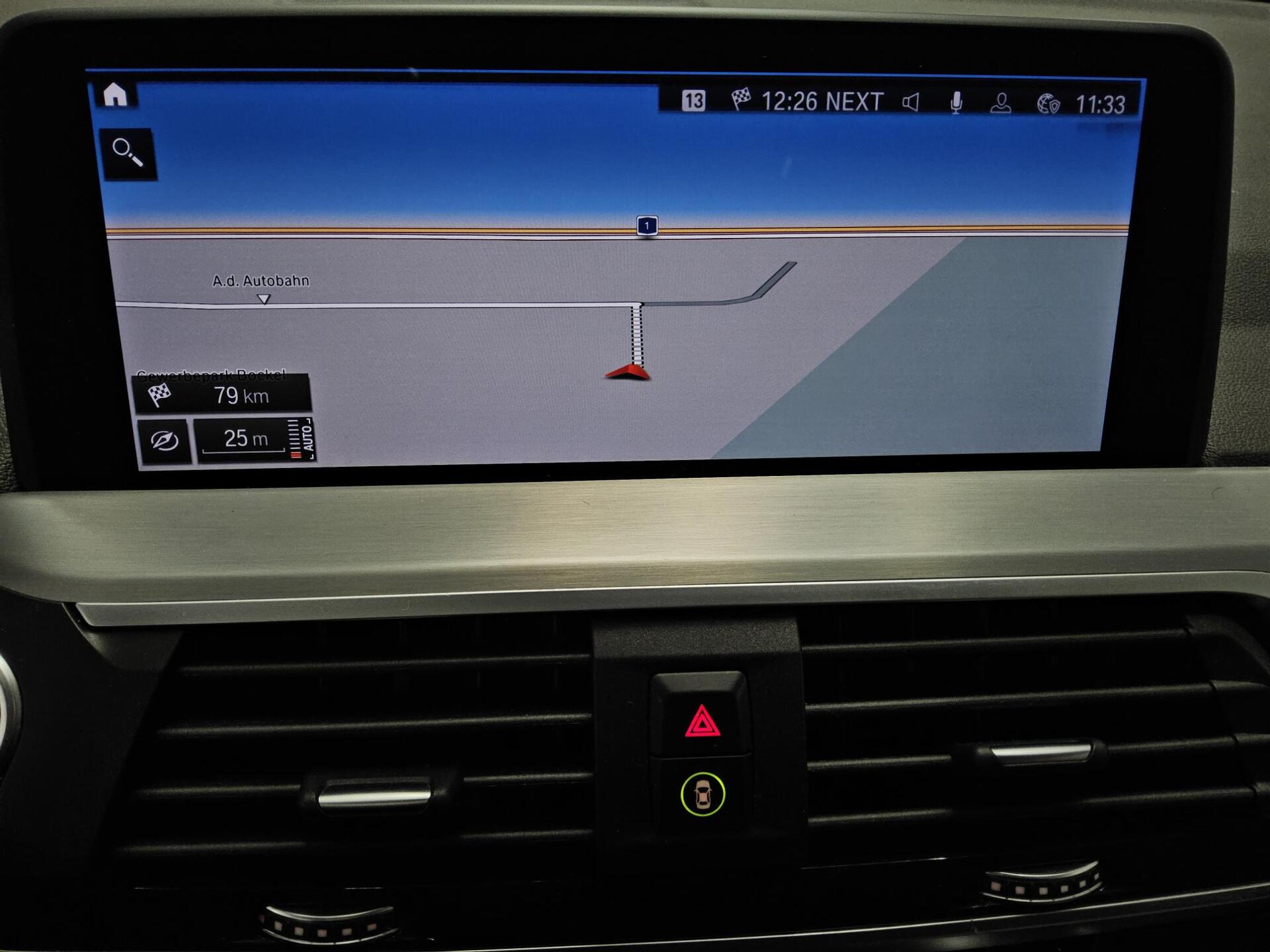 BMW X4 xDrive20d Advantage Navi LED LC HuD Pano AHK 7