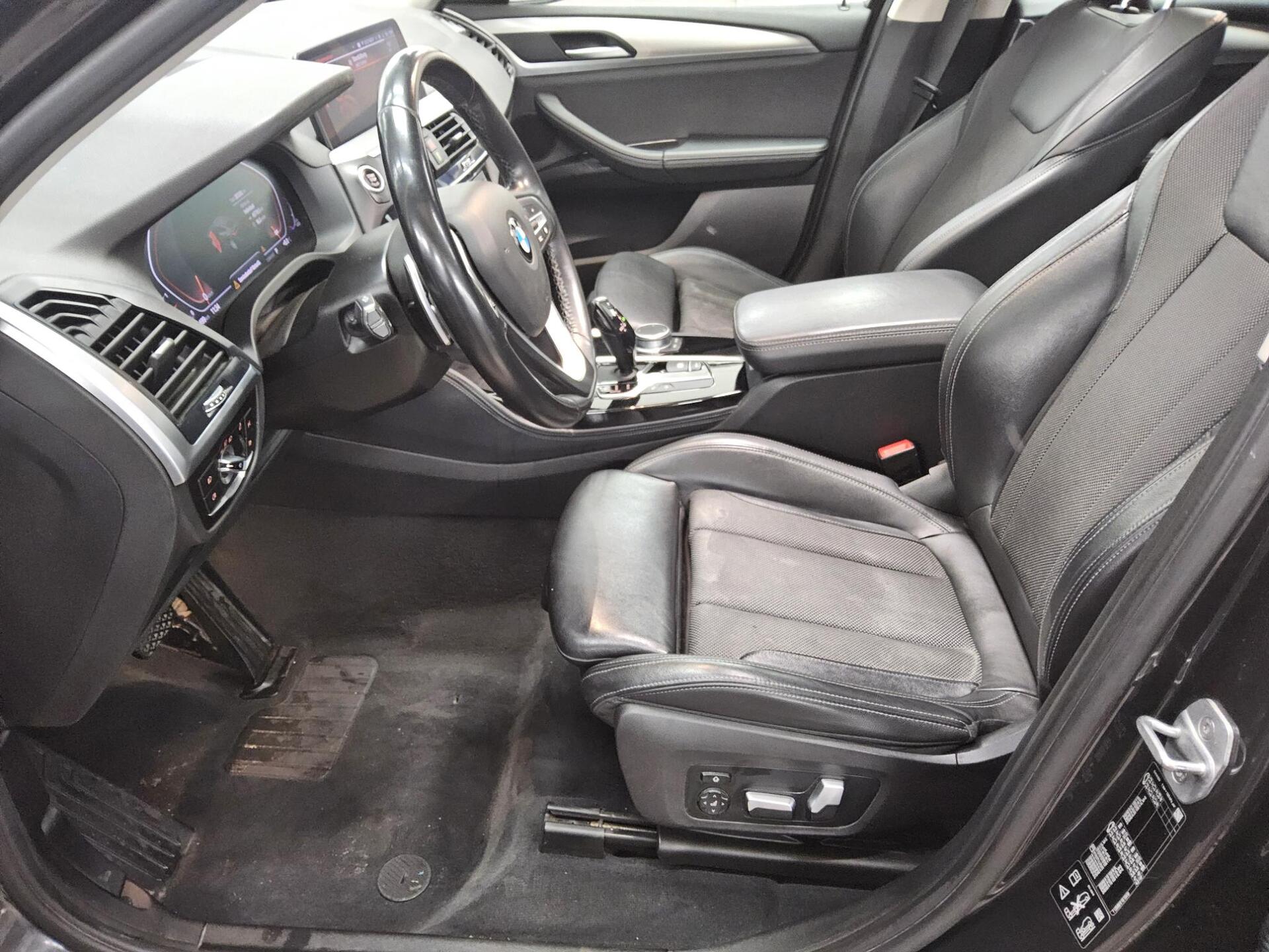 BMW X4 xDrive20d Advantage Navi LED LC HuD Pano AHK 9