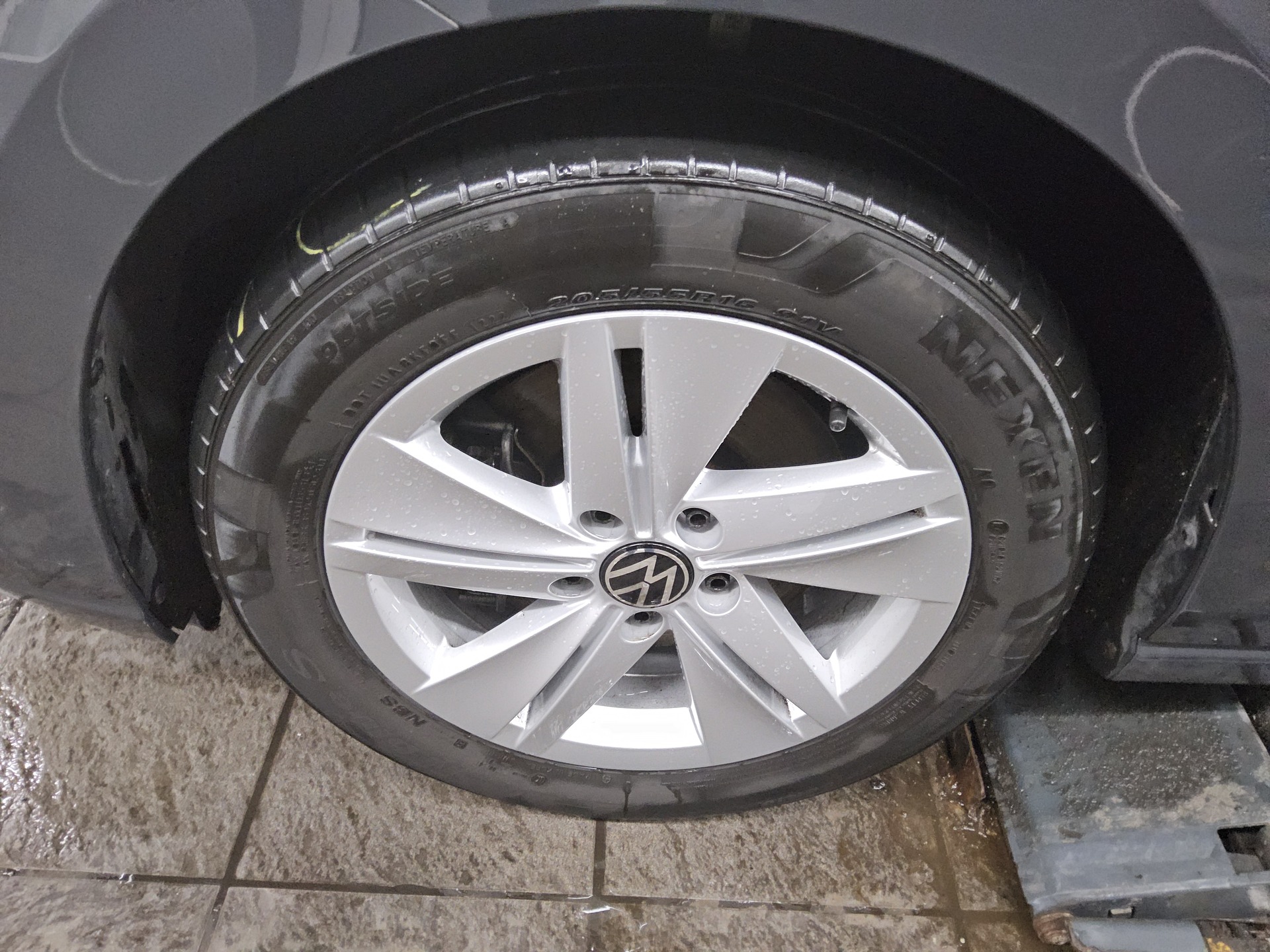 Volkswagen Golf-8 Var. 2.0 TDI Life Navi LED AID PDC Shz 11