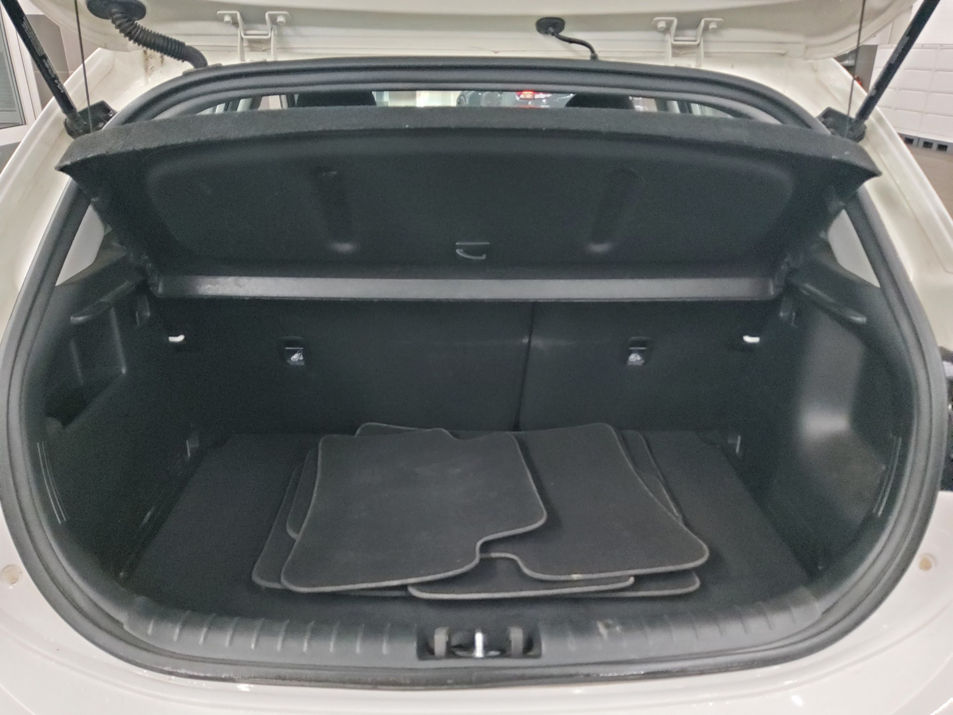 Kia Rio 1.0 T-GDI Navi LED Rückfahrkamera Shz PDC 11