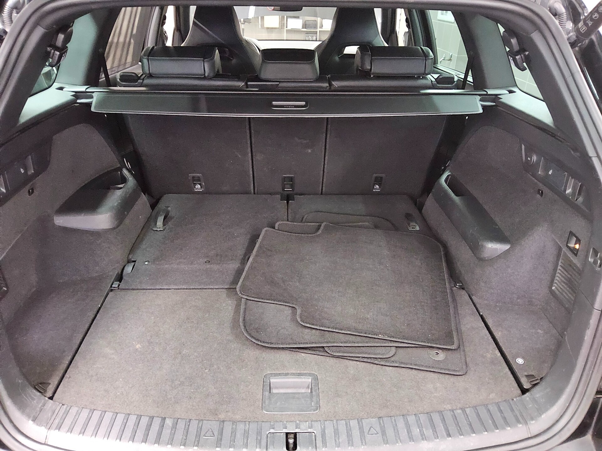 Skoda Kodiaq 2.0 TDI 4x4 SportLine 7-Sitze Navi vc LED 12