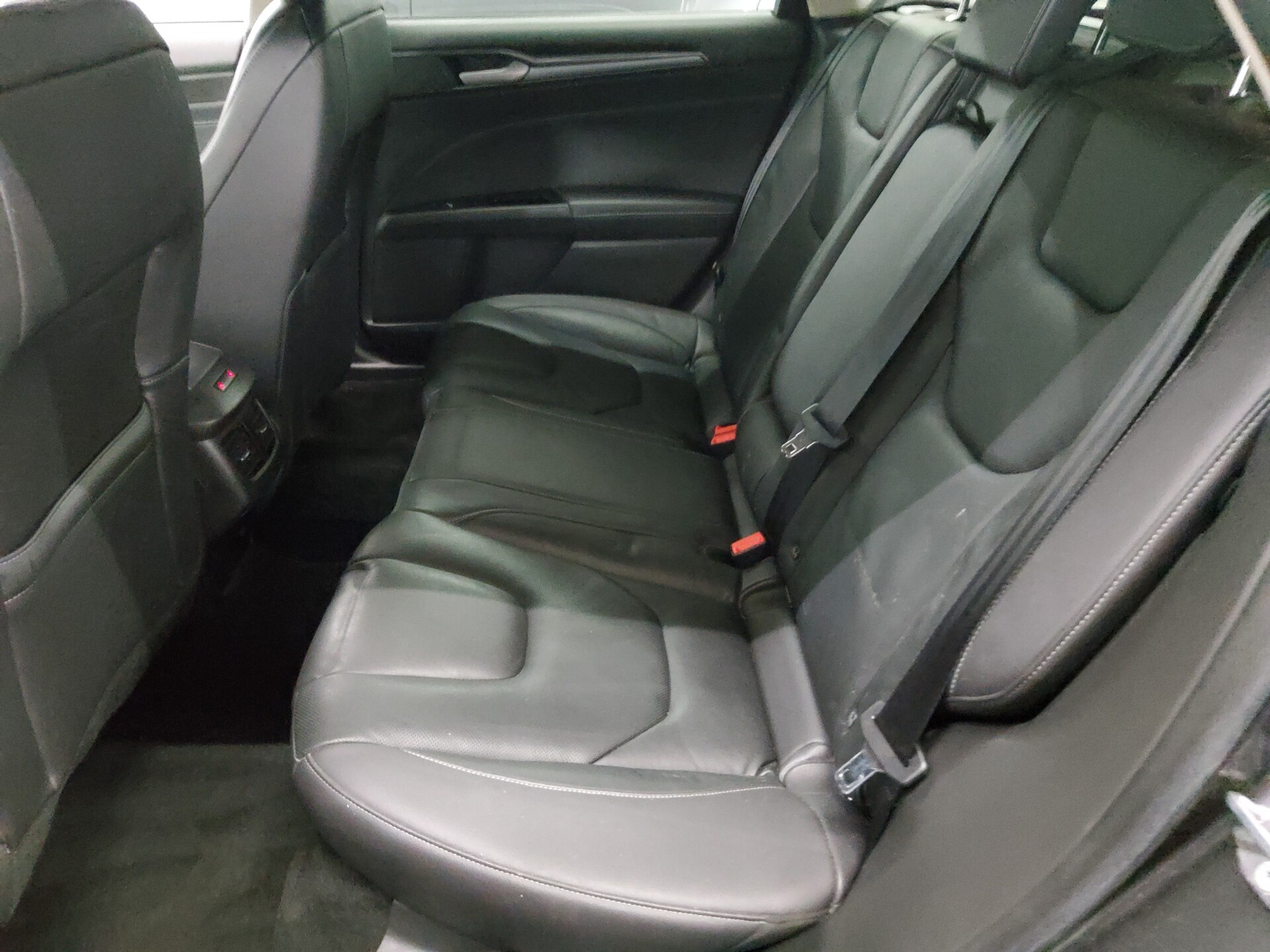 Ford Mondeo Turnier 2.0 EB Titanium Leder Navi RFK 13