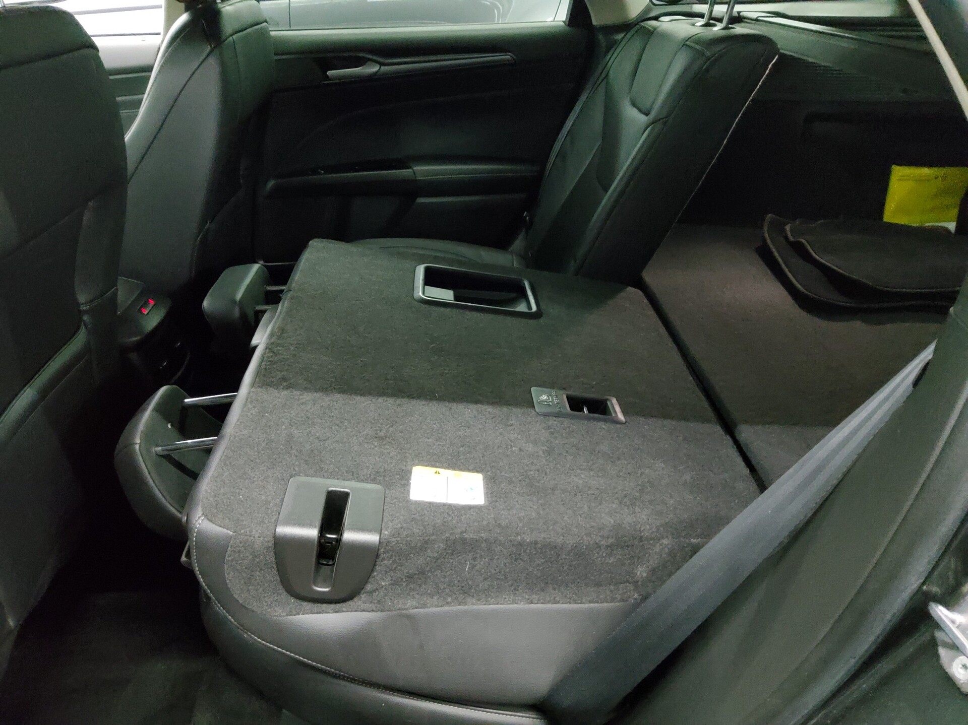 Ford Mondeo Turnier 2.0 EB Titanium Leder Navi RFK 12