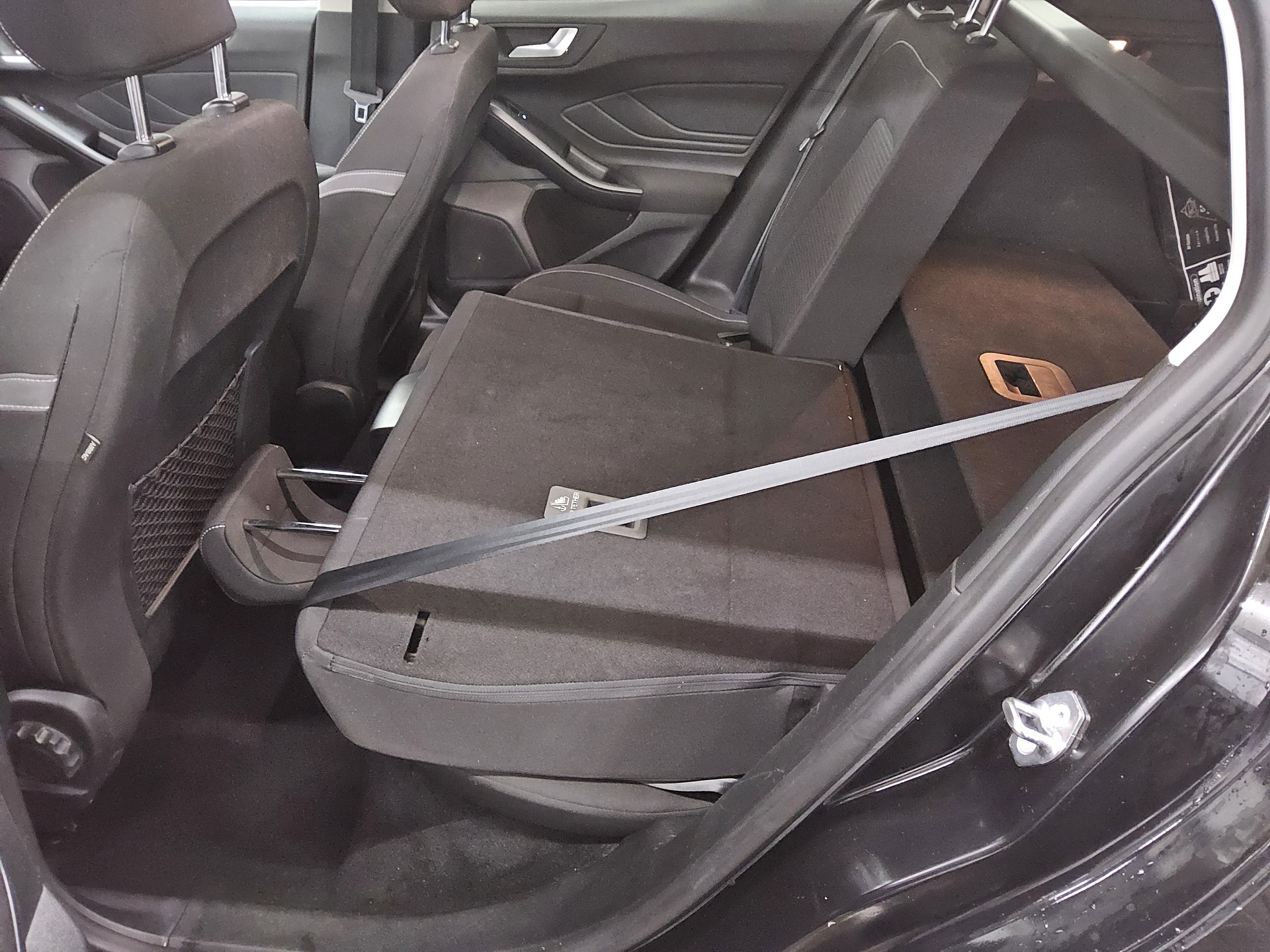 Ford Focus Turnier 2.0 EB Cool&Connect Navi Rfk Ahk 12