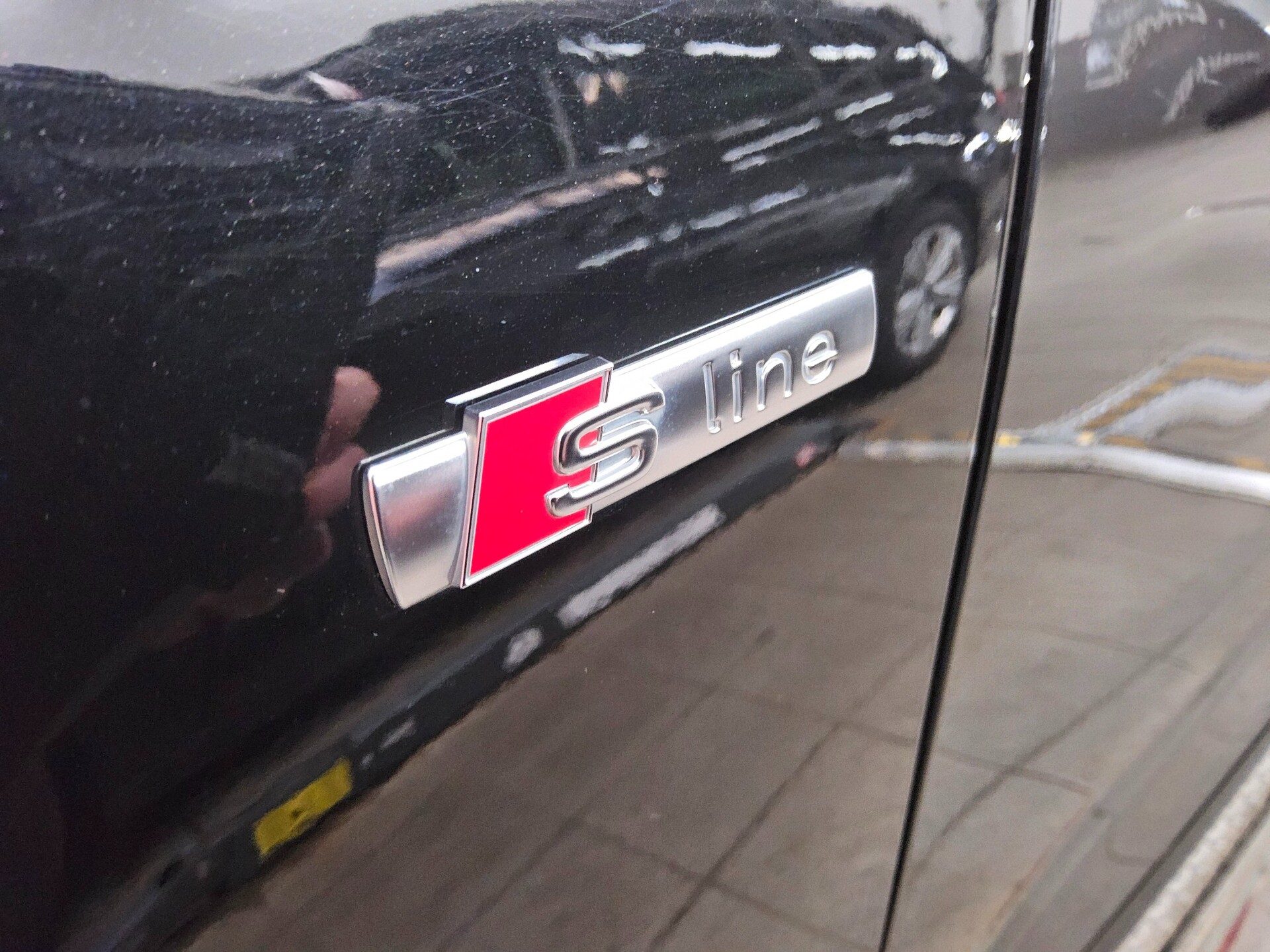 Audi Q2 35 TDI S-Line Navi LED Shz PDC 11