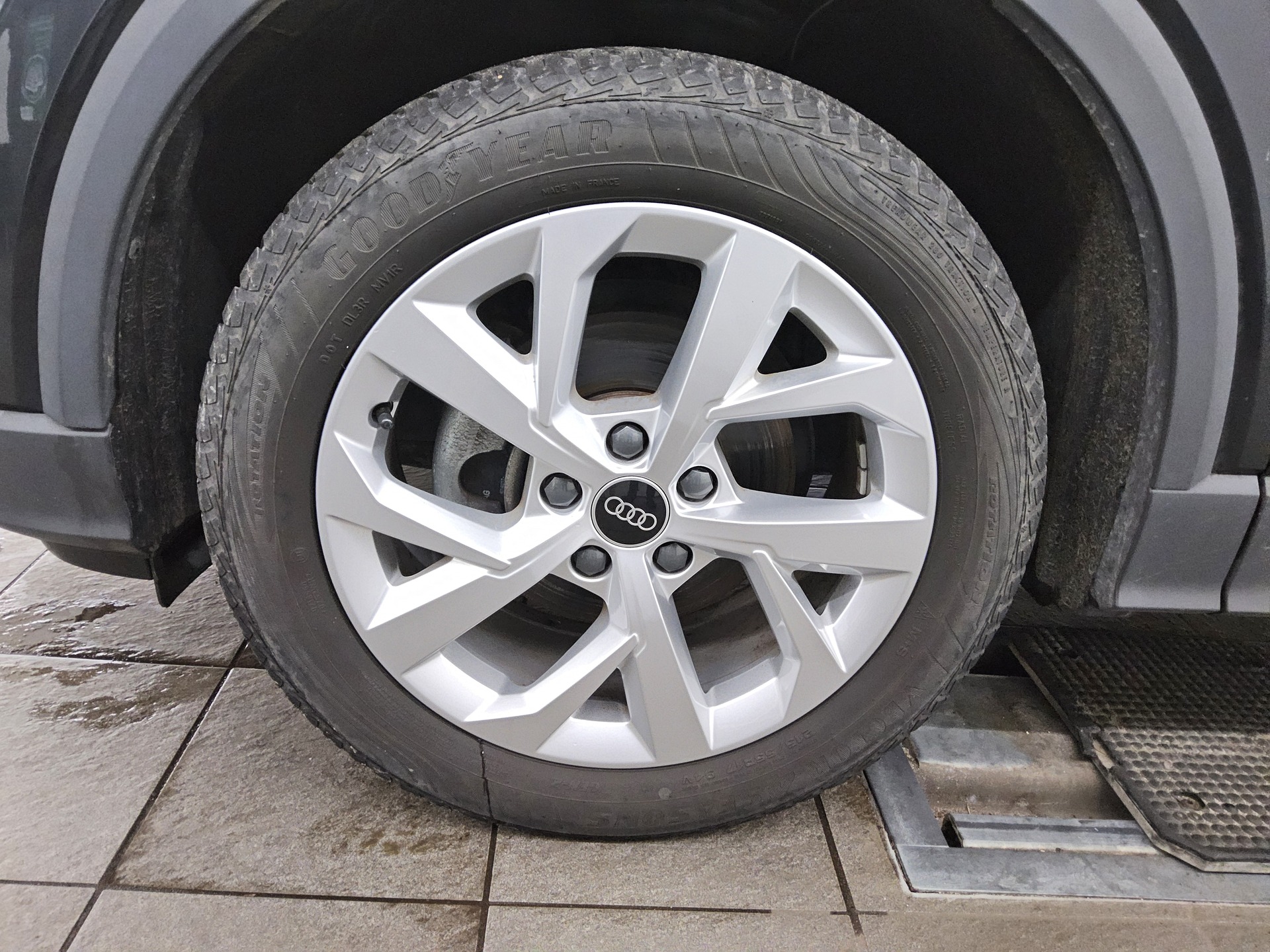 Audi Q2 35 TFSI Navi+ LED Kamera Shz 10